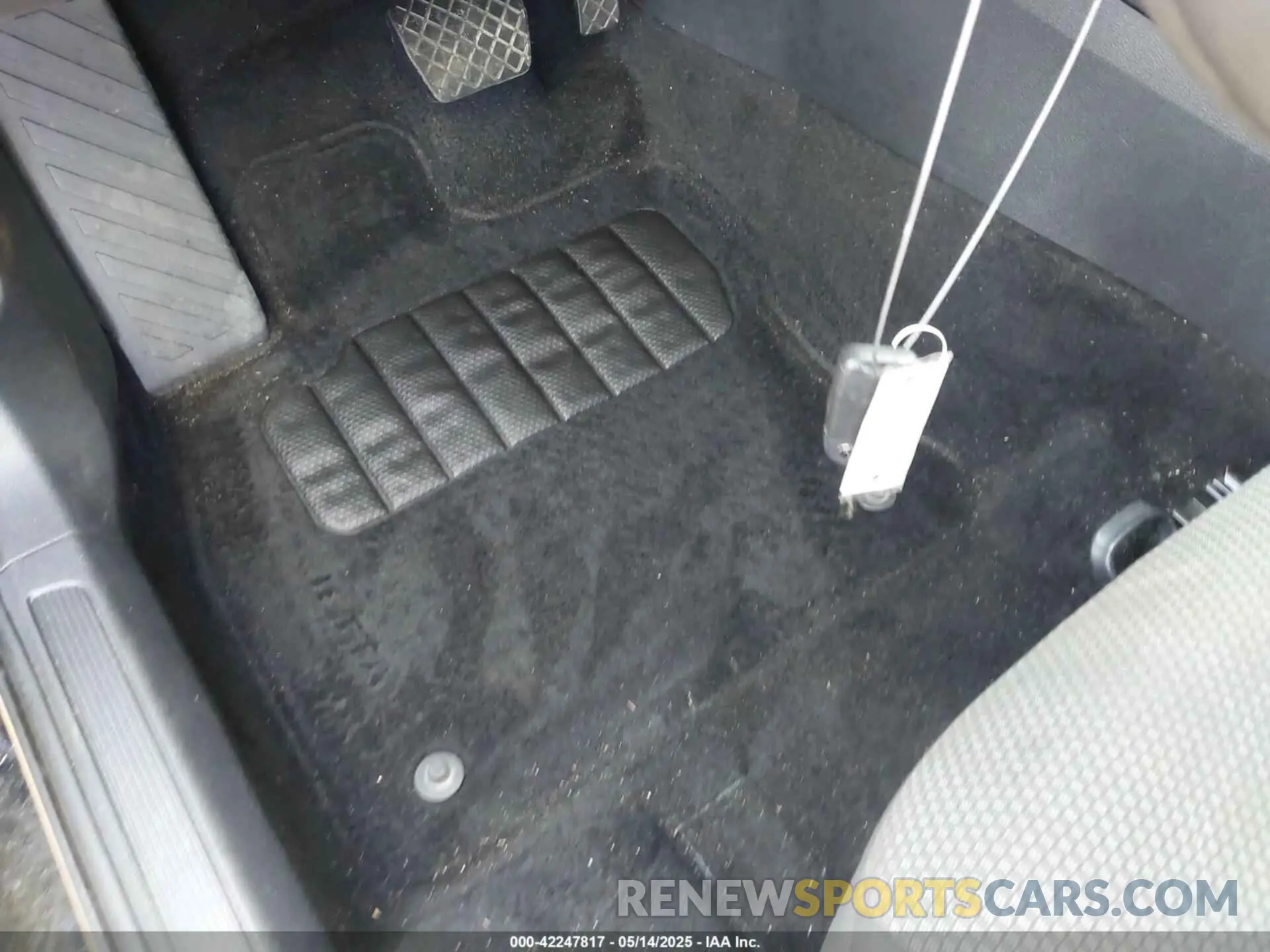 11 Photograph of a damaged car 3VWC57BU9MM098338 VOLKSWAGEN JETTA 2021