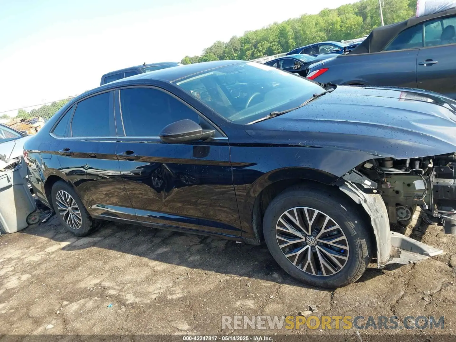 14 Photograph of a damaged car 3VWC57BU9MM098338 VOLKSWAGEN JETTA 2021