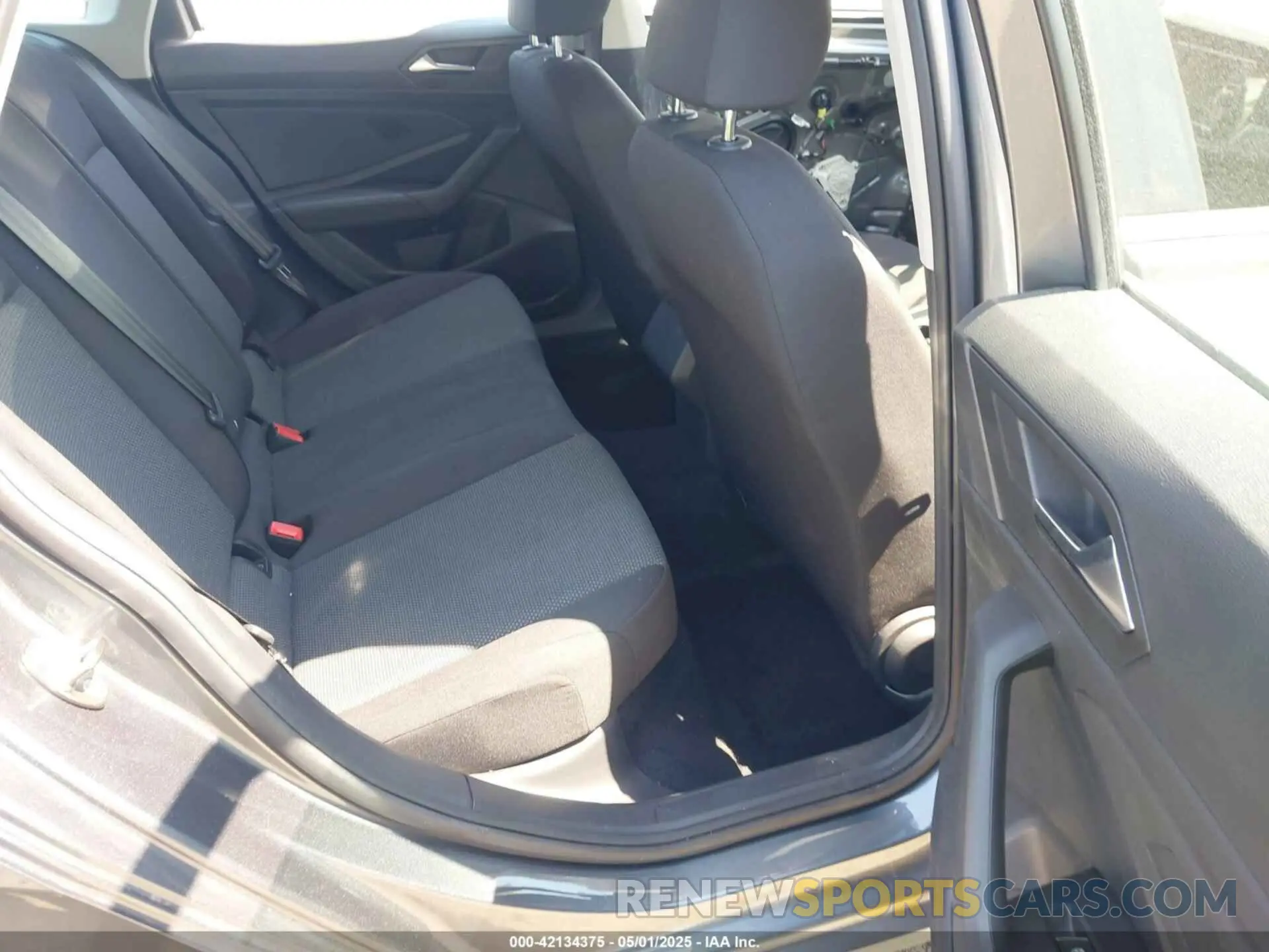 8 Photograph of a damaged car 3VWC57BUXMM027732 VOLKSWAGEN JETTA 2021