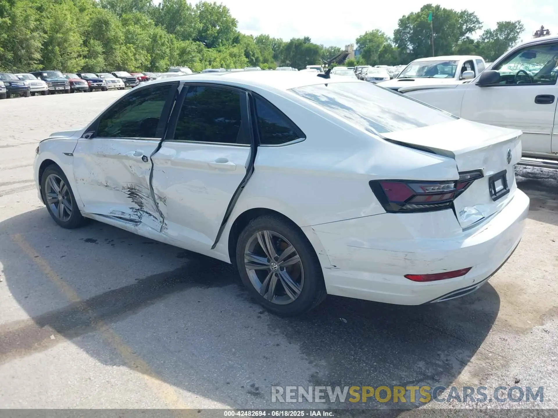 3 Photograph of a damaged car 3VWC57BUXMM045535 VOLKSWAGEN JETTA 2021