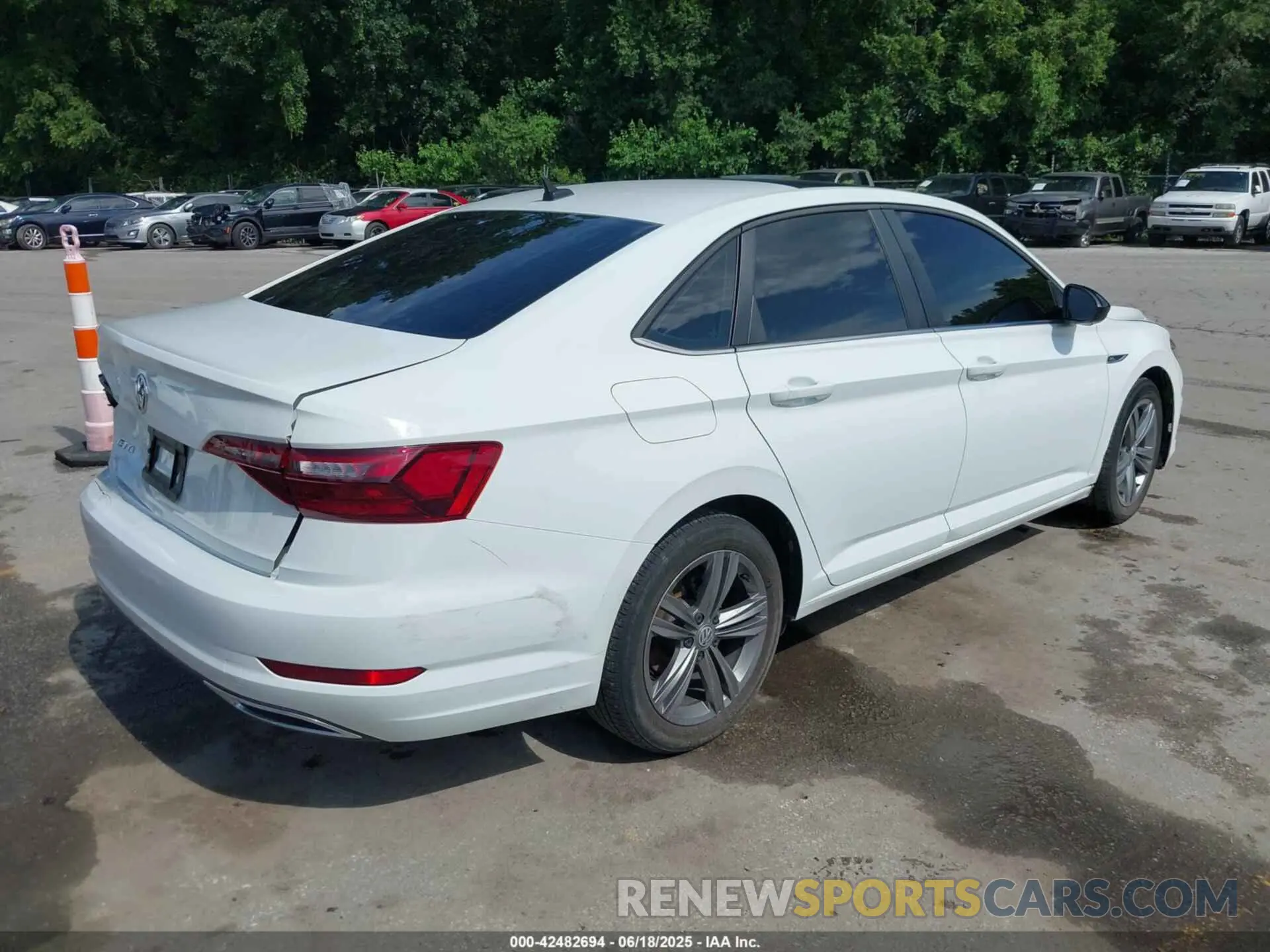 4 Photograph of a damaged car 3VWC57BUXMM045535 VOLKSWAGEN JETTA 2021