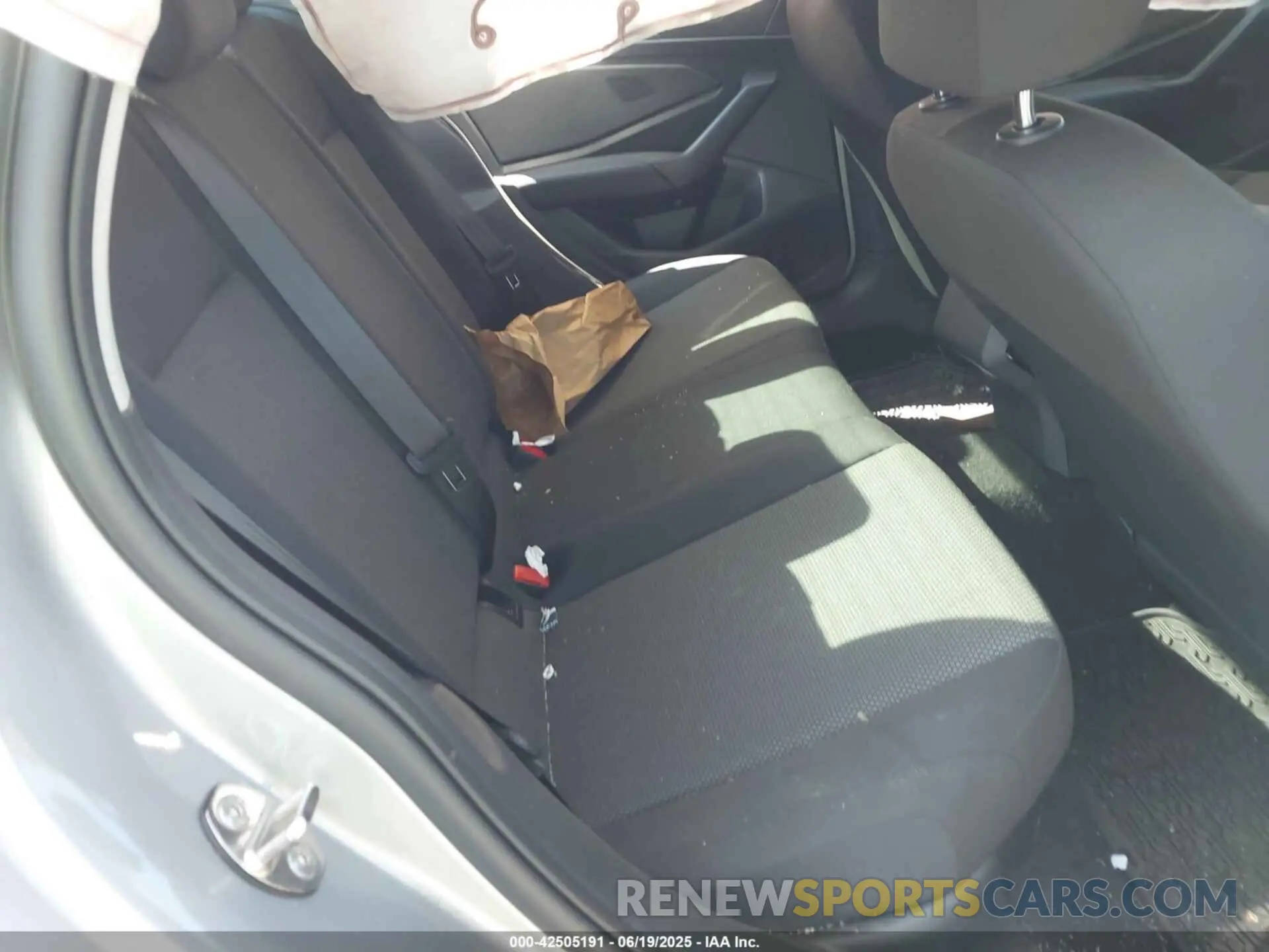 8 Photograph of a damaged car 3VWC57BUXMM085100 VOLKSWAGEN JETTA 2021