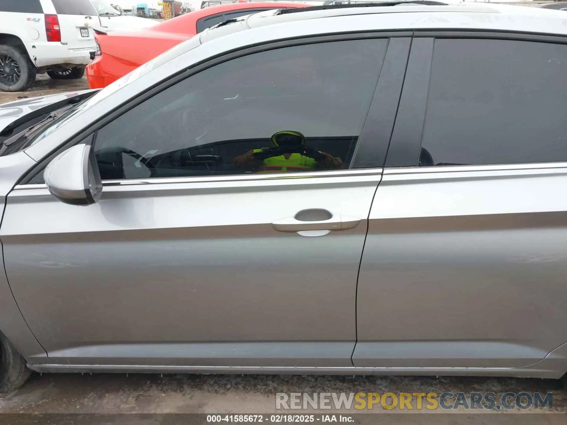 14 Photograph of a damaged car 3VWC57BUXMM092872 VOLKSWAGEN JETTA 2021
