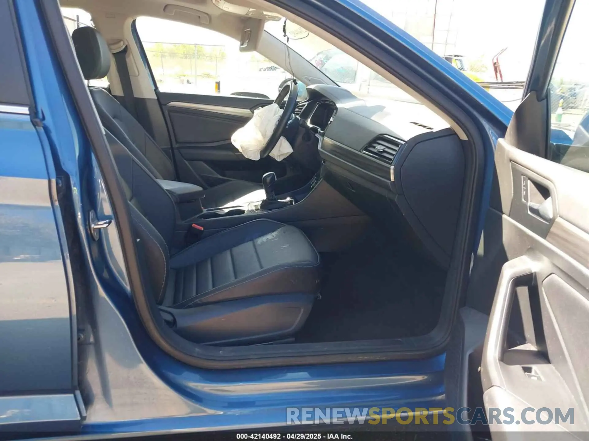 5 Photograph of a damaged car 3VWE57BUXMM050386 VOLKSWAGEN JETTA 2021
