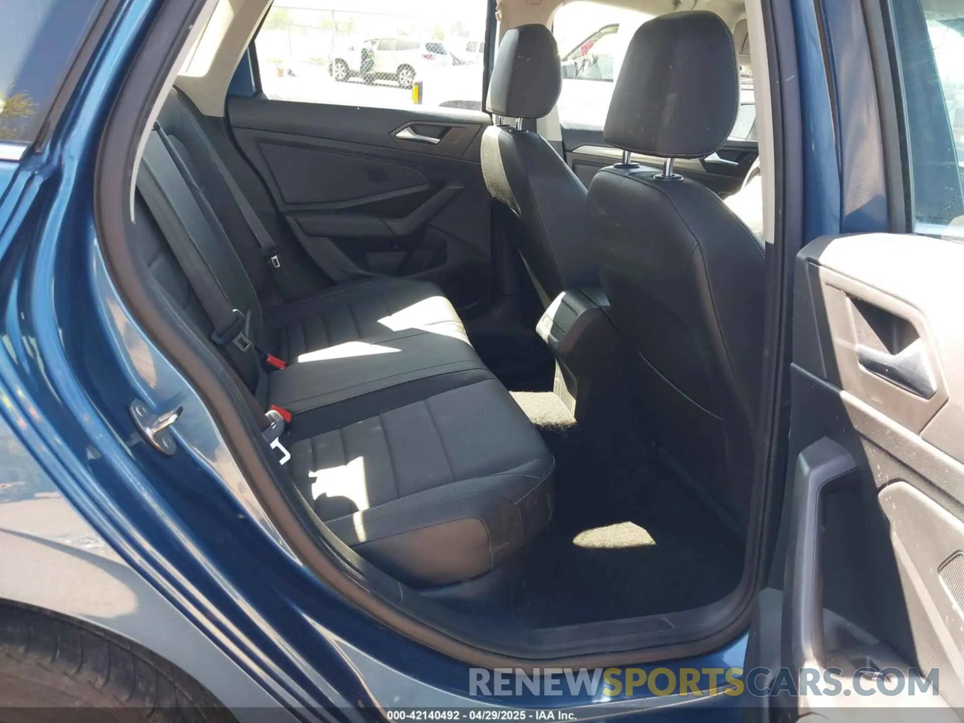 8 Photograph of a damaged car 3VWE57BUXMM050386 VOLKSWAGEN JETTA 2021