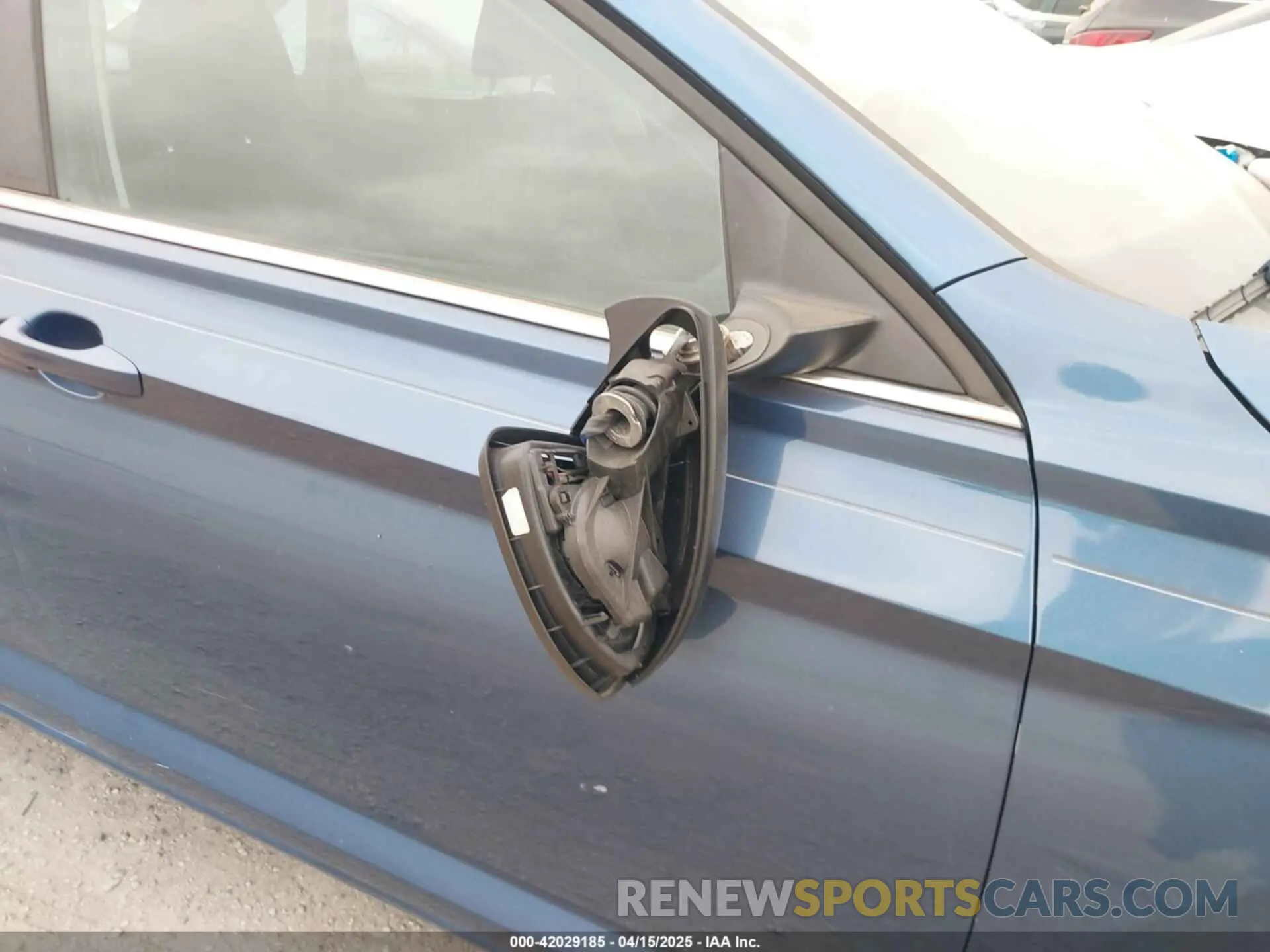 17 Photograph of a damaged car 3VWN57BU6MM000536 VOLKSWAGEN JETTA 2021