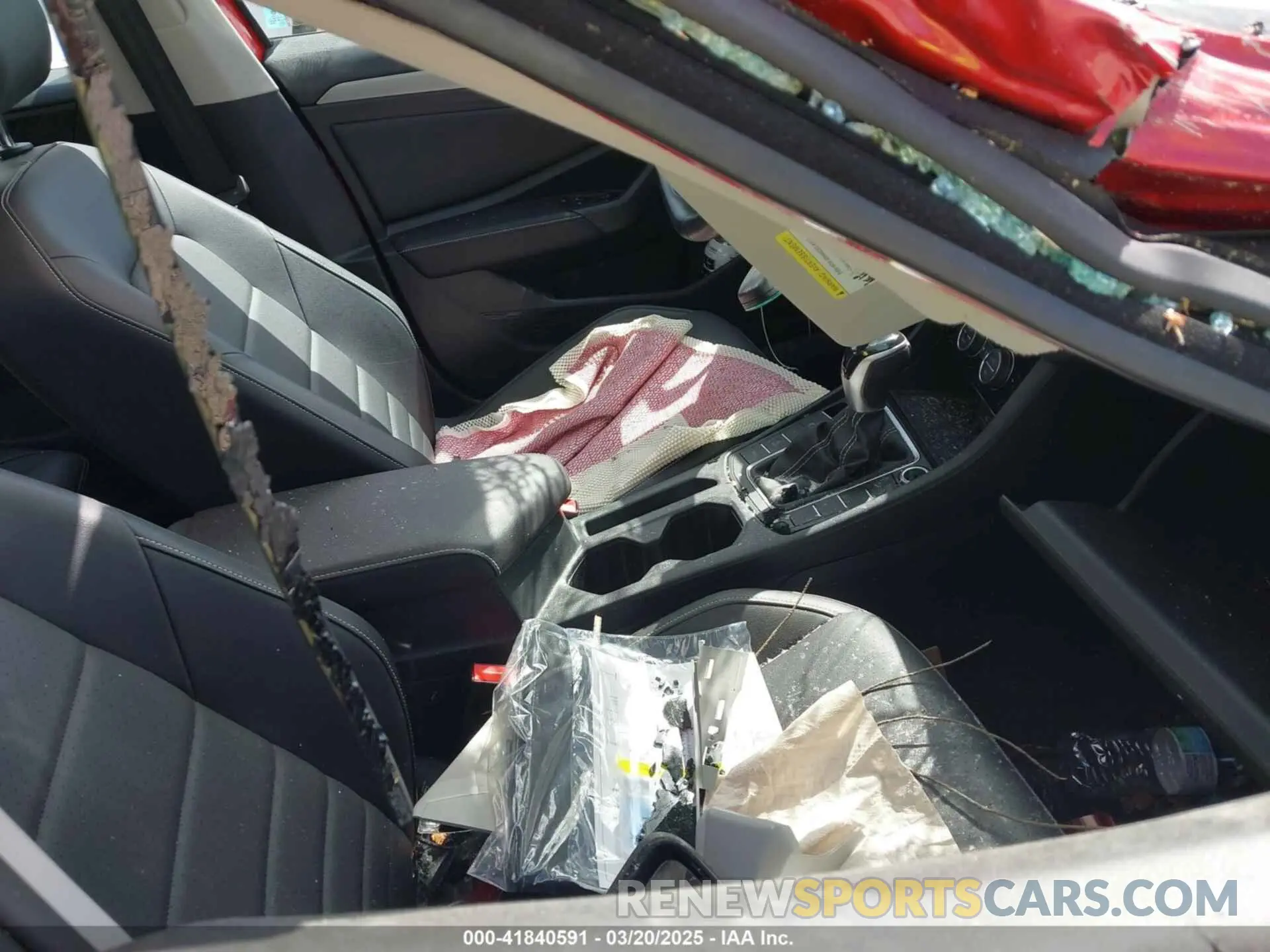 5 Photograph of a damaged car 3VW7M7BU1NM004359 VOLKSWAGEN JETTA 2022