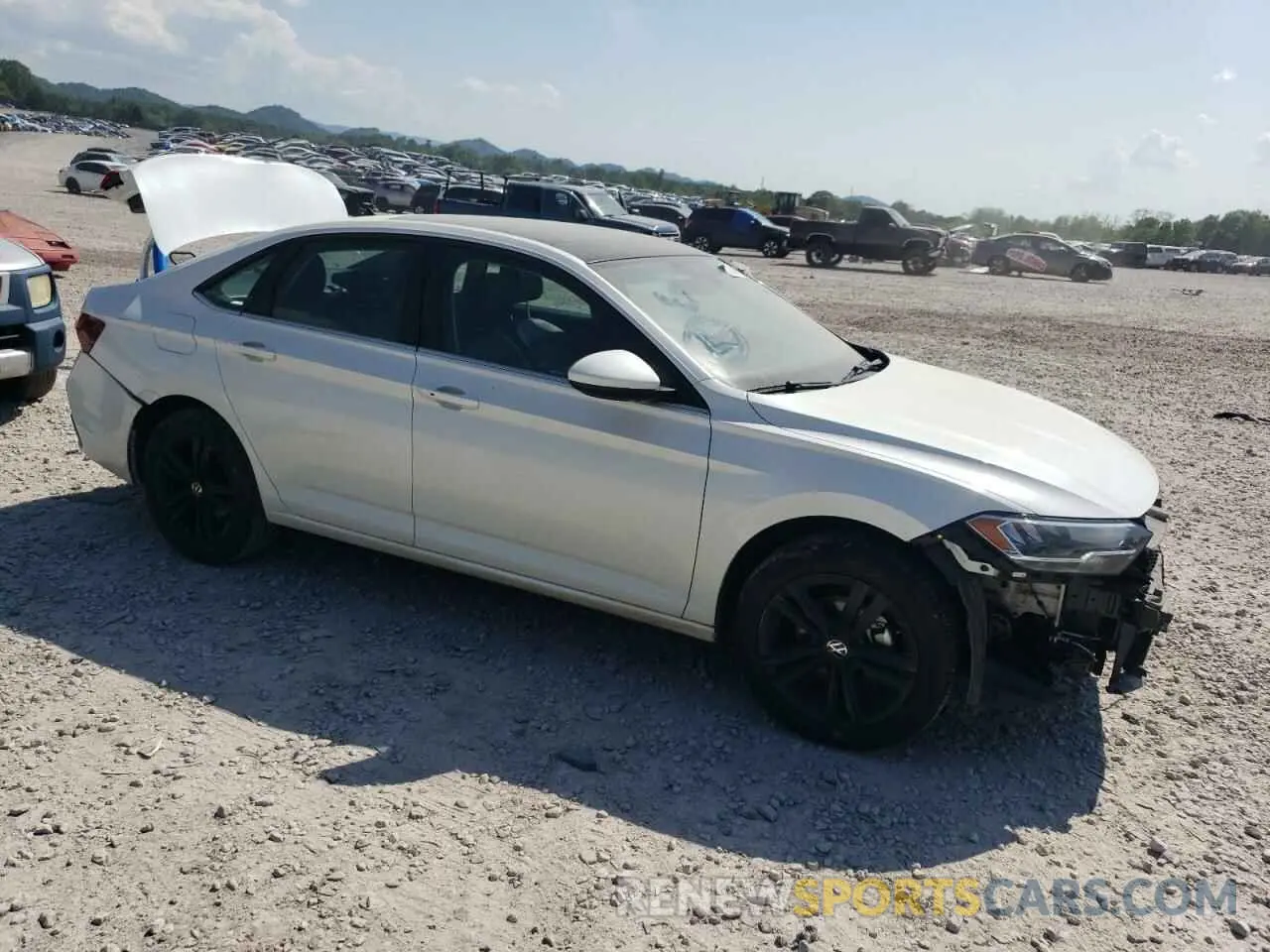 4 Photograph of a damaged car 3VW7M7BU1NM007746 VOLKSWAGEN JETTA 2022