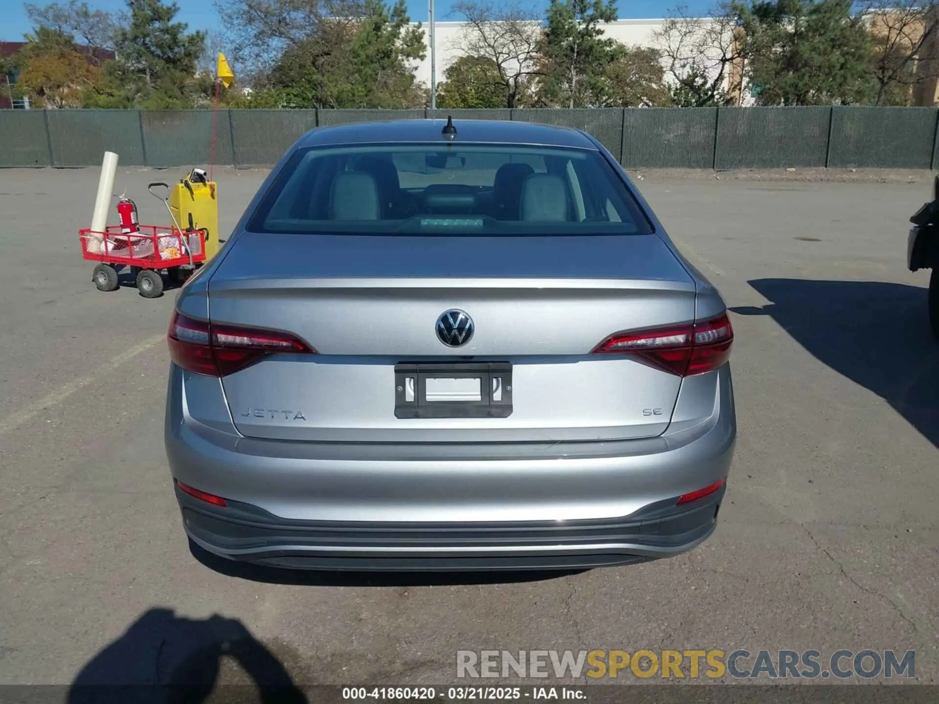 17 Photograph of a damaged car 3VW7M7BU2NM026371 VOLKSWAGEN JETTA 2022