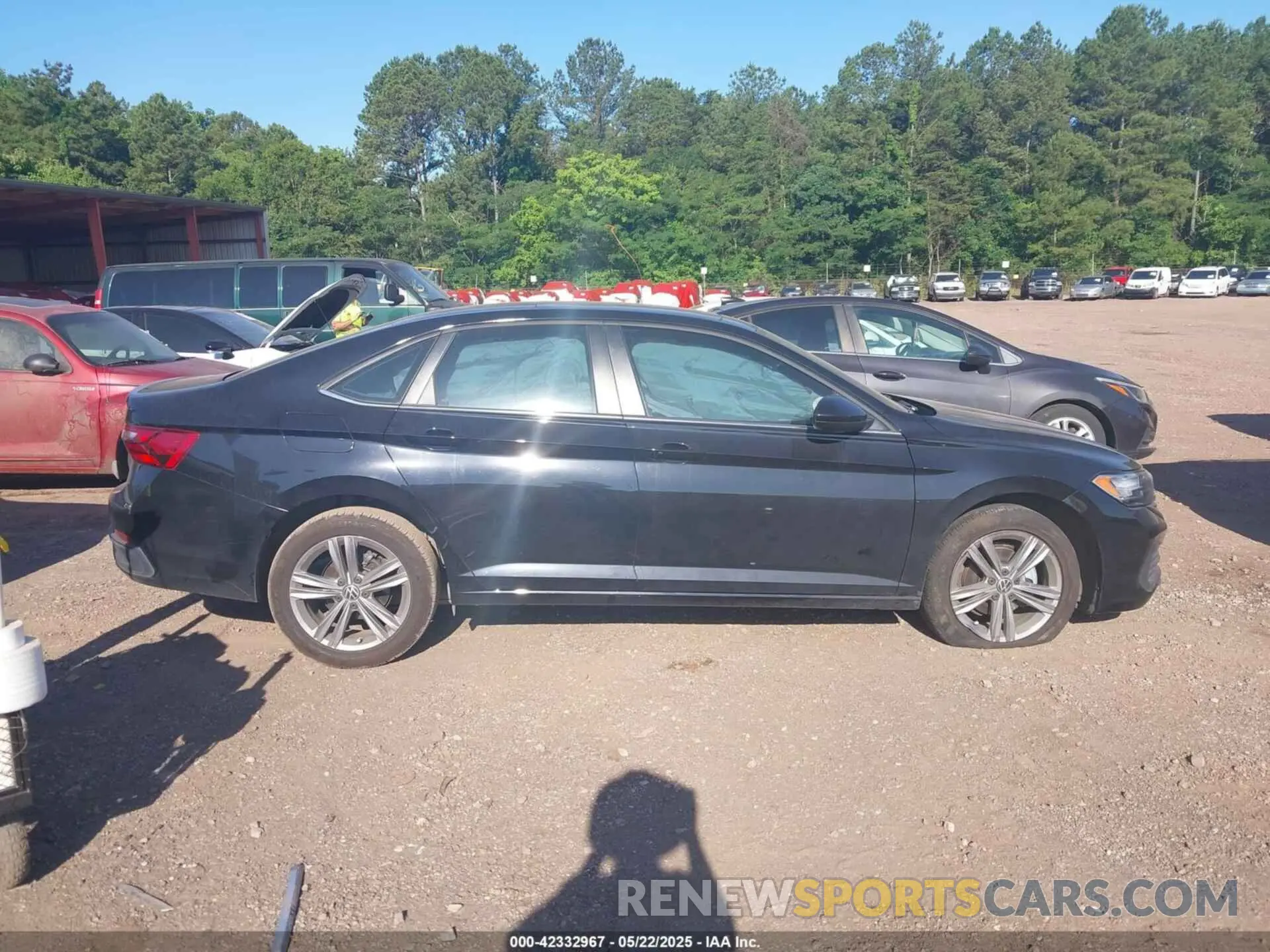 13 Photograph of a damaged car 3VW7M7BU5NM006454 VOLKSWAGEN JETTA 2022