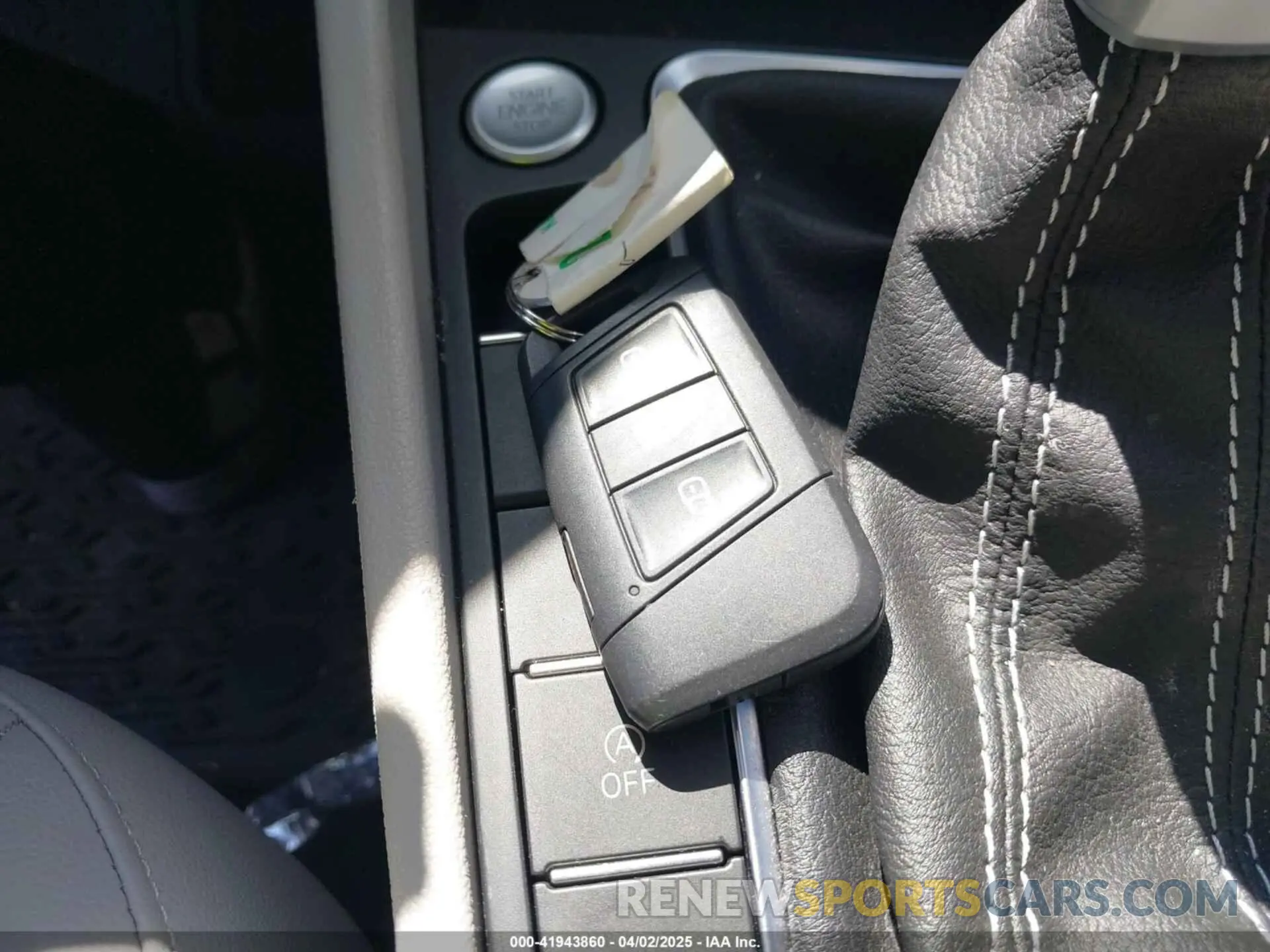 11 Photograph of a damaged car 3VW7M7BU9NM025976 VOLKSWAGEN JETTA 2022