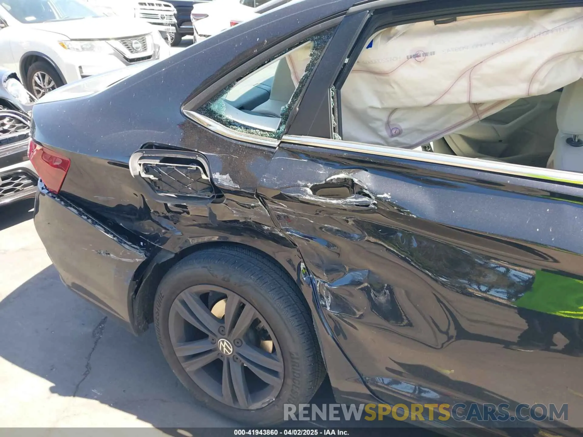 6 Photograph of a damaged car 3VW7M7BU9NM025976 VOLKSWAGEN JETTA 2022
