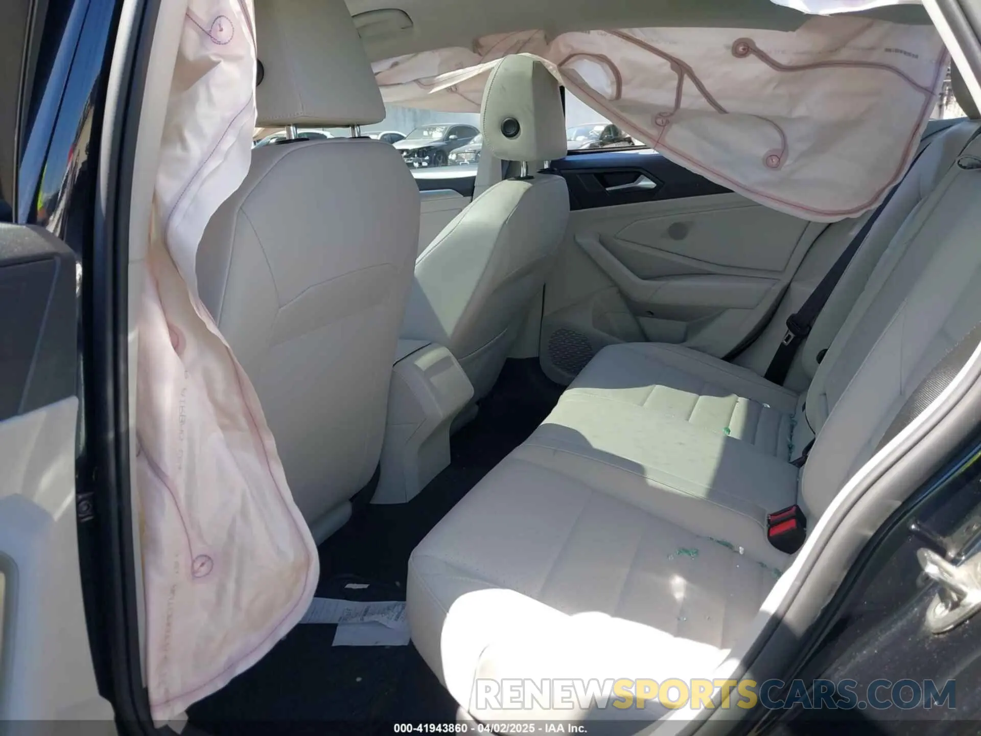8 Photograph of a damaged car 3VW7M7BU9NM025976 VOLKSWAGEN JETTA 2022