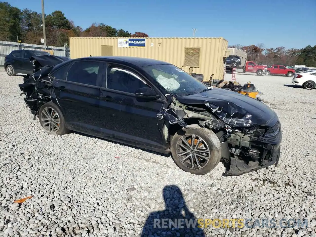 4 Photograph of a damaged car 3VWBM7BU7NM010693 VOLKSWAGEN JETTA 2022