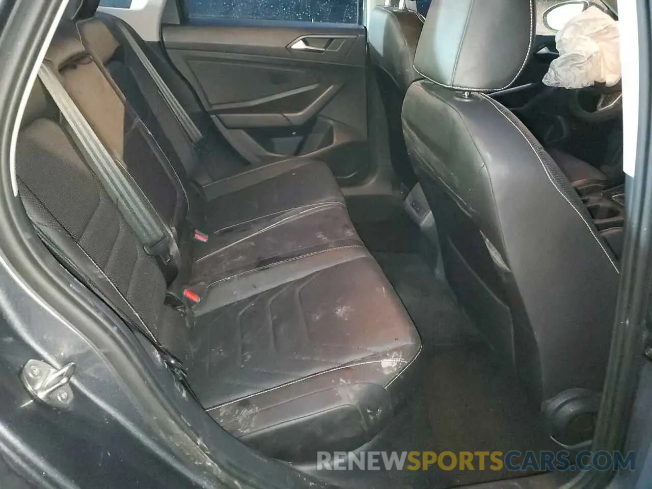 10 Photograph of a damaged car 3VWGM7BU7NM032263 VOLKSWAGEN JETTA 2022