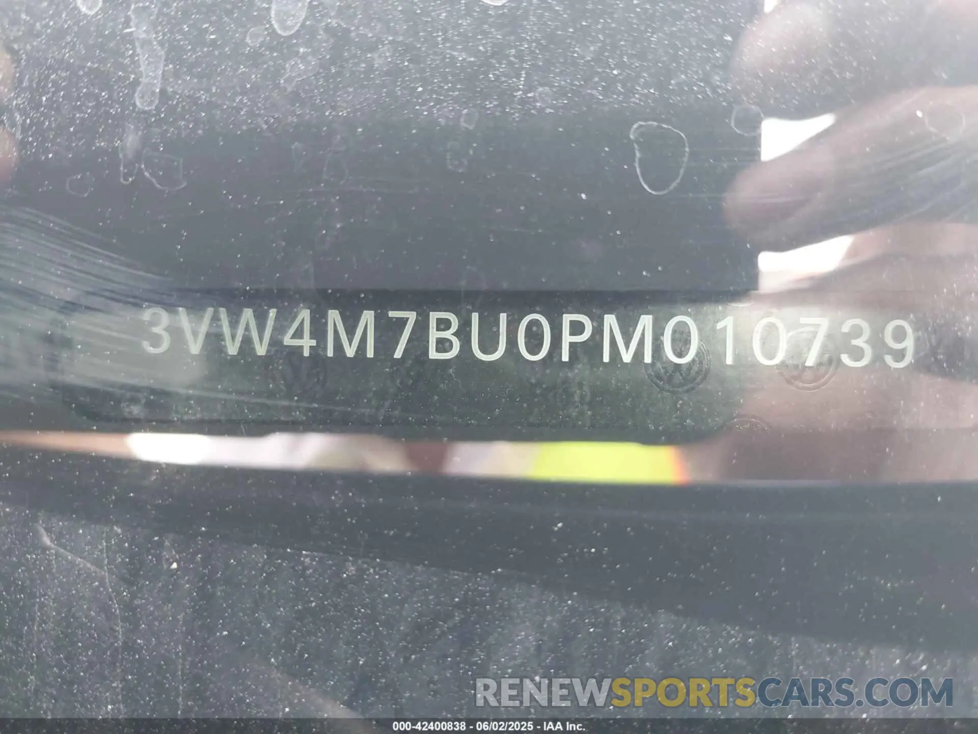 9 Photograph of a damaged car 3VW4M7BU0PM010739 VOLKSWAGEN JETTA 2023