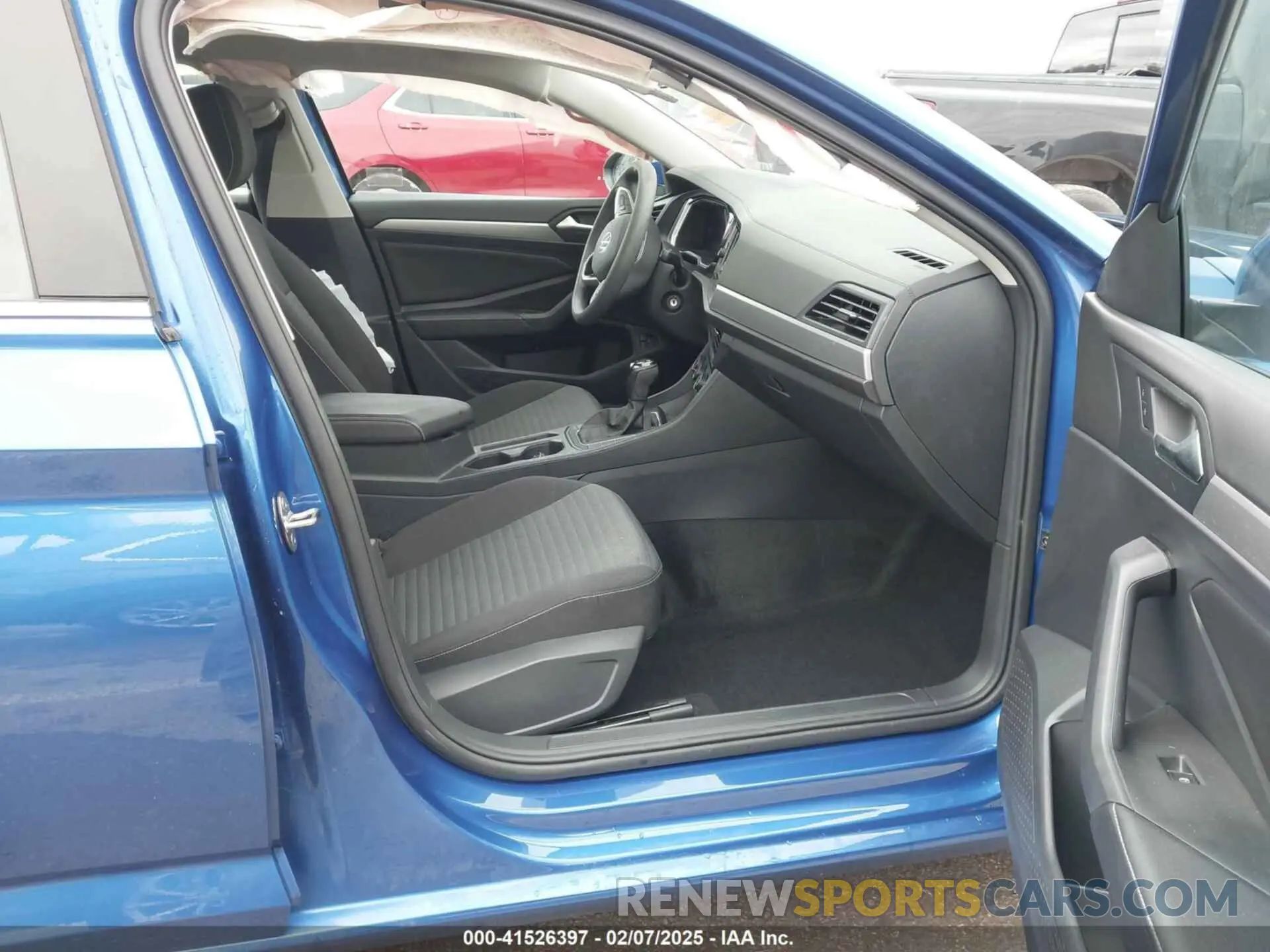 5 Photograph of a damaged car 3VW5M7BU0PM027528 VOLKSWAGEN JETTA 2023