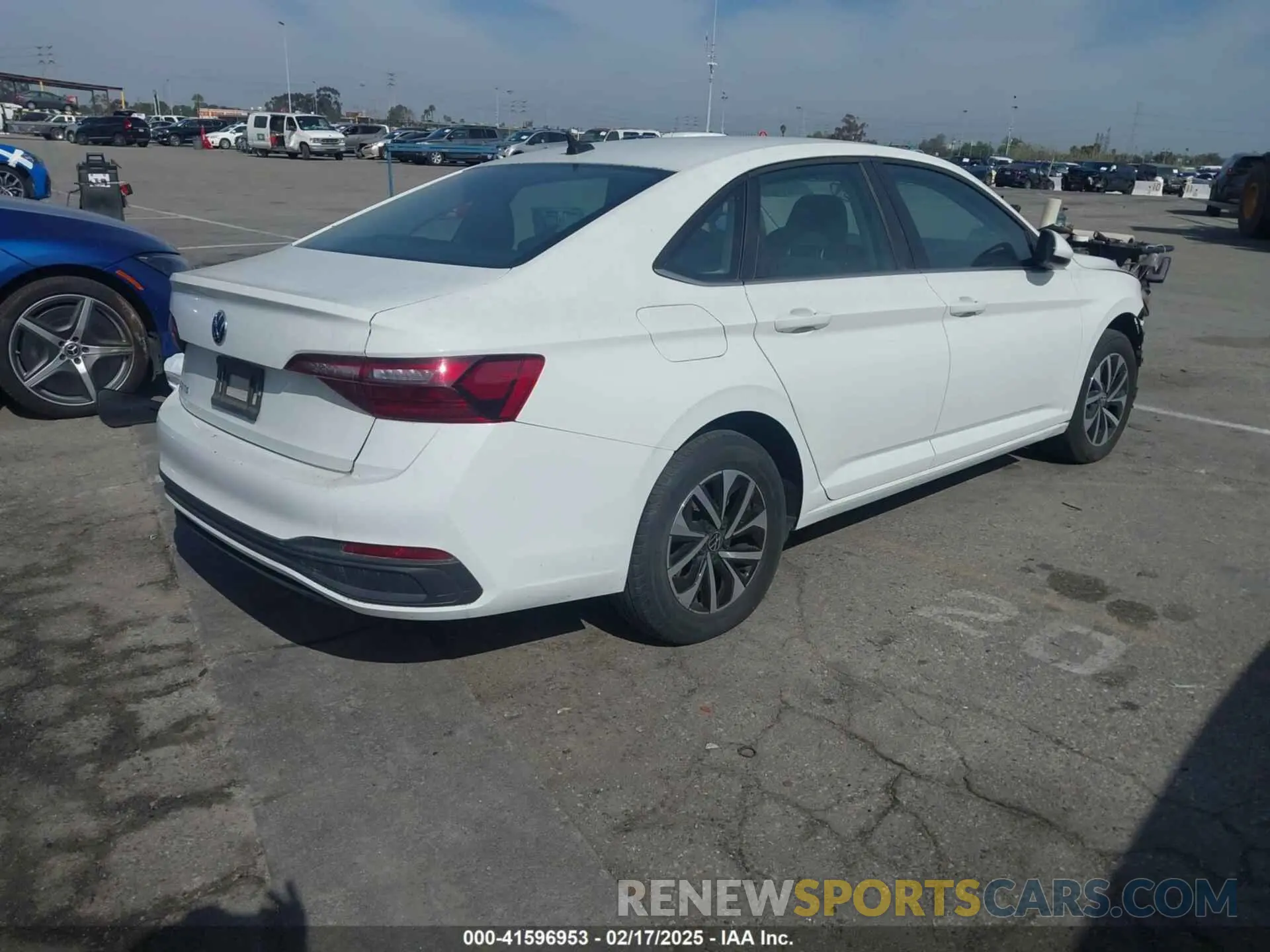 4 Photograph of a damaged car 3VW5M7BU3PM053797 VOLKSWAGEN JETTA 2023