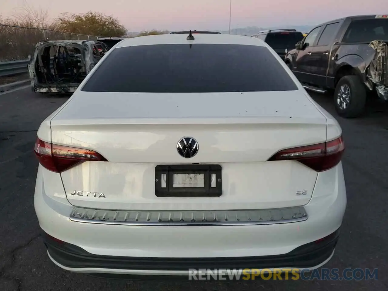 6 Photograph of a damaged car 3VW7M7BU3PM013146 VOLKSWAGEN JETTA 2023