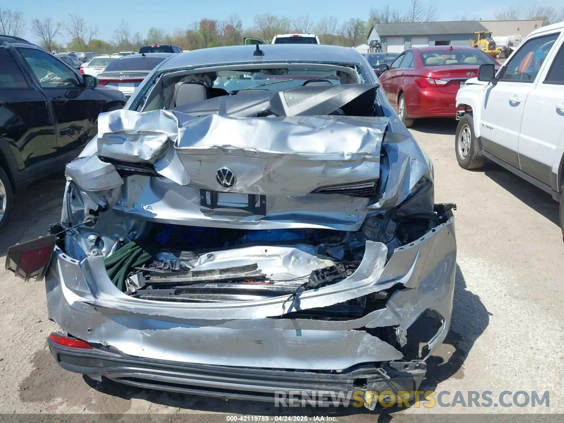 18 Photograph of a damaged car 3VW7M7BU3PM043957 VOLKSWAGEN JETTA 2023