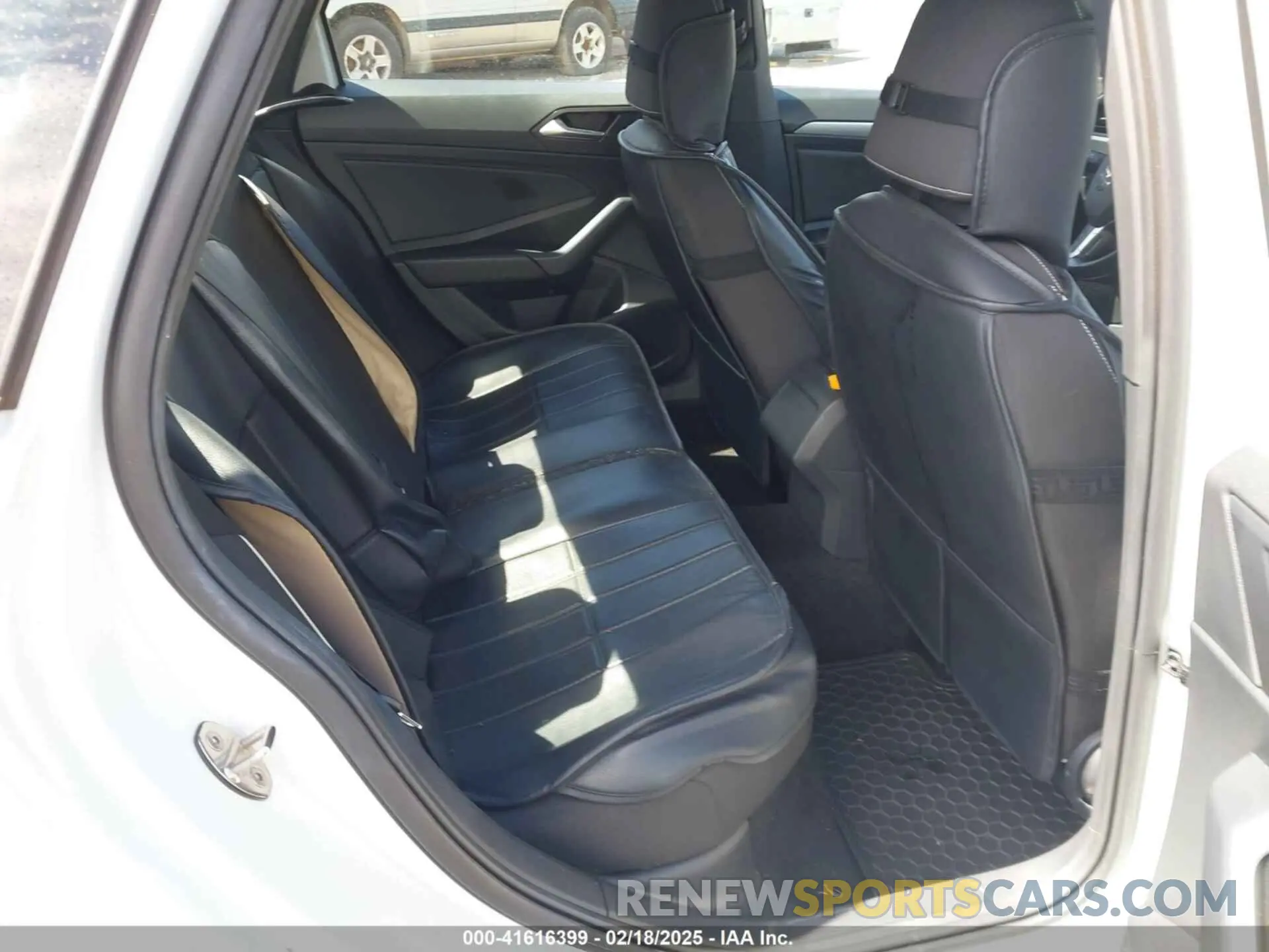 8 Photograph of a damaged car 3VWBM7BU0PM016242 VOLKSWAGEN JETTA 2023