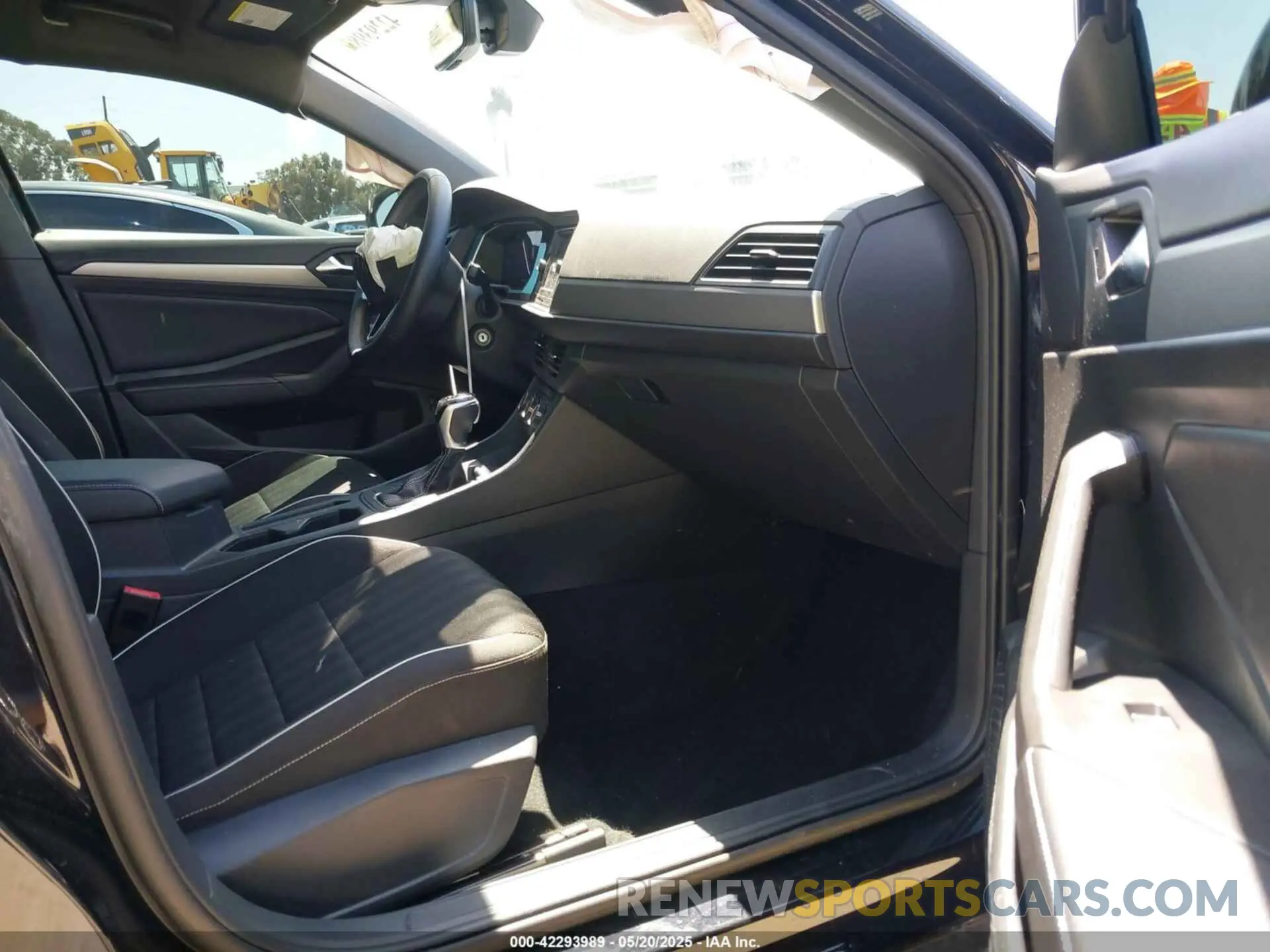 5 Photograph of a damaged car 3VWBM7BU1PM041957 VOLKSWAGEN JETTA 2023
