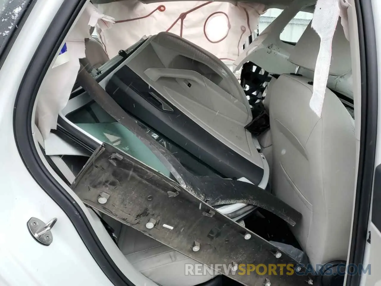 10 Photograph of a damaged car 3VWEM7BU9PM049687 VOLKSWAGEN JETTA 2023