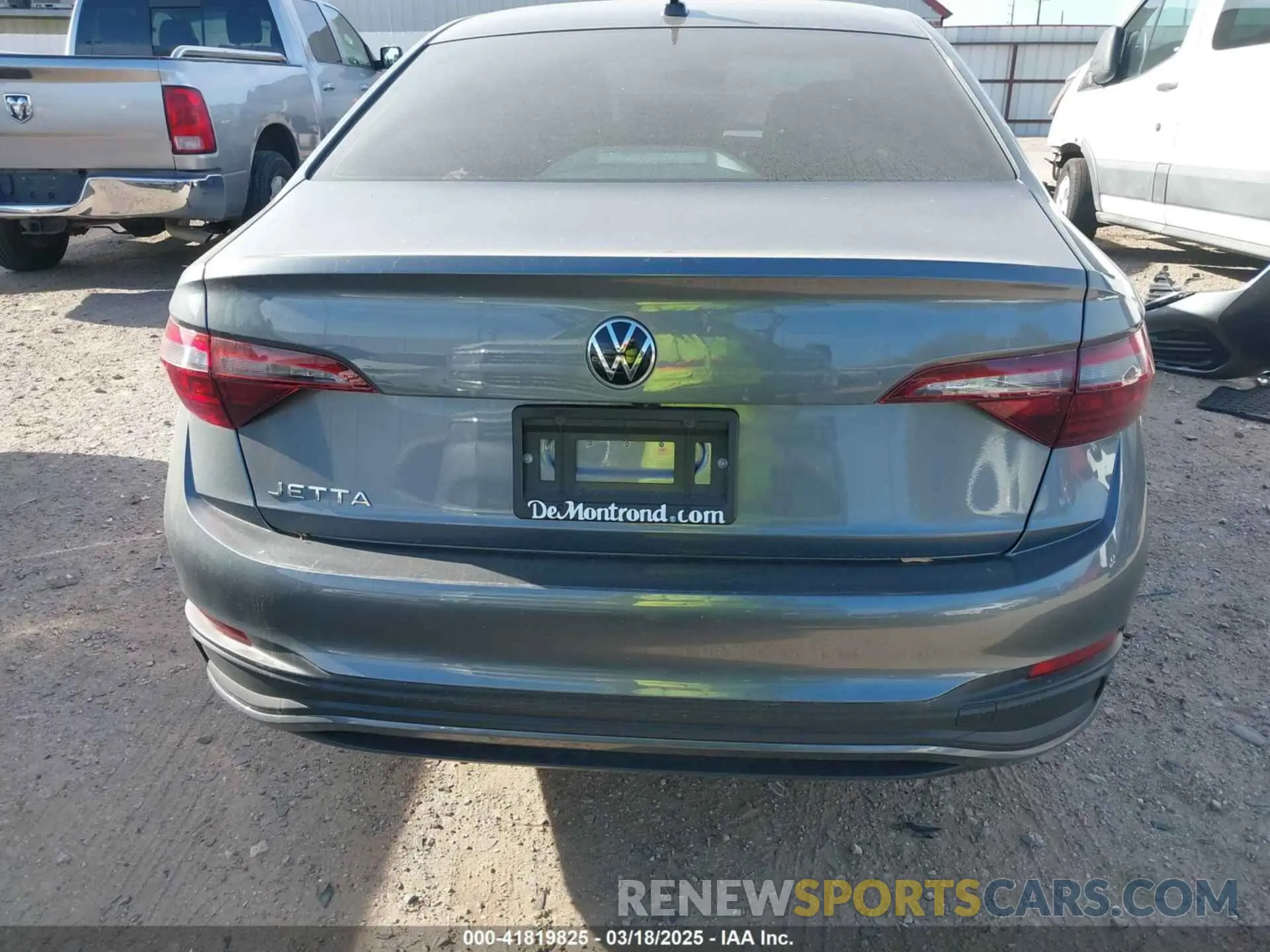 17 Photograph of a damaged car 3VW5M7BU0RM095394 VOLKSWAGEN JETTA 2024