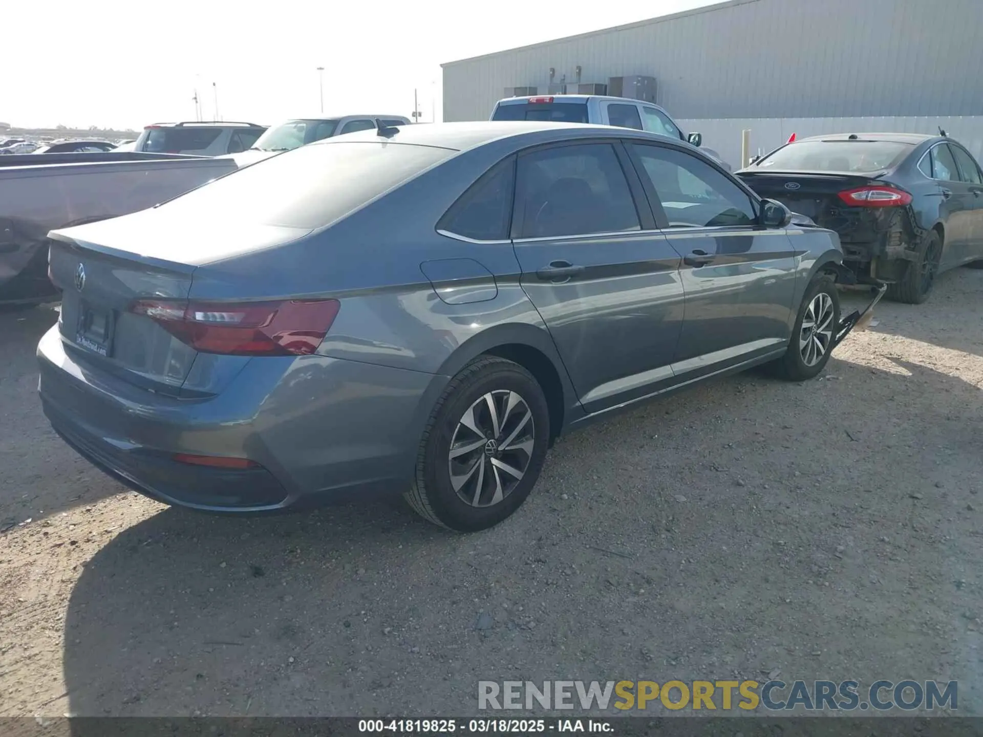 4 Photograph of a damaged car 3VW5M7BU0RM095394 VOLKSWAGEN JETTA 2024
