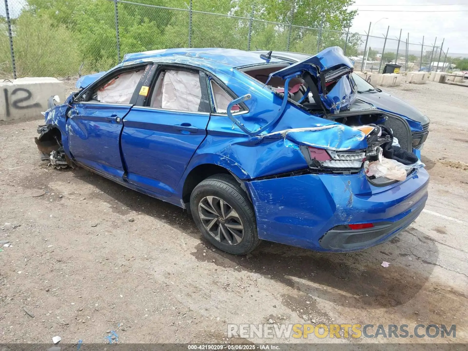 3 Photograph of a damaged car 3VW5M7BU1RM078197 VOLKSWAGEN JETTA 2024