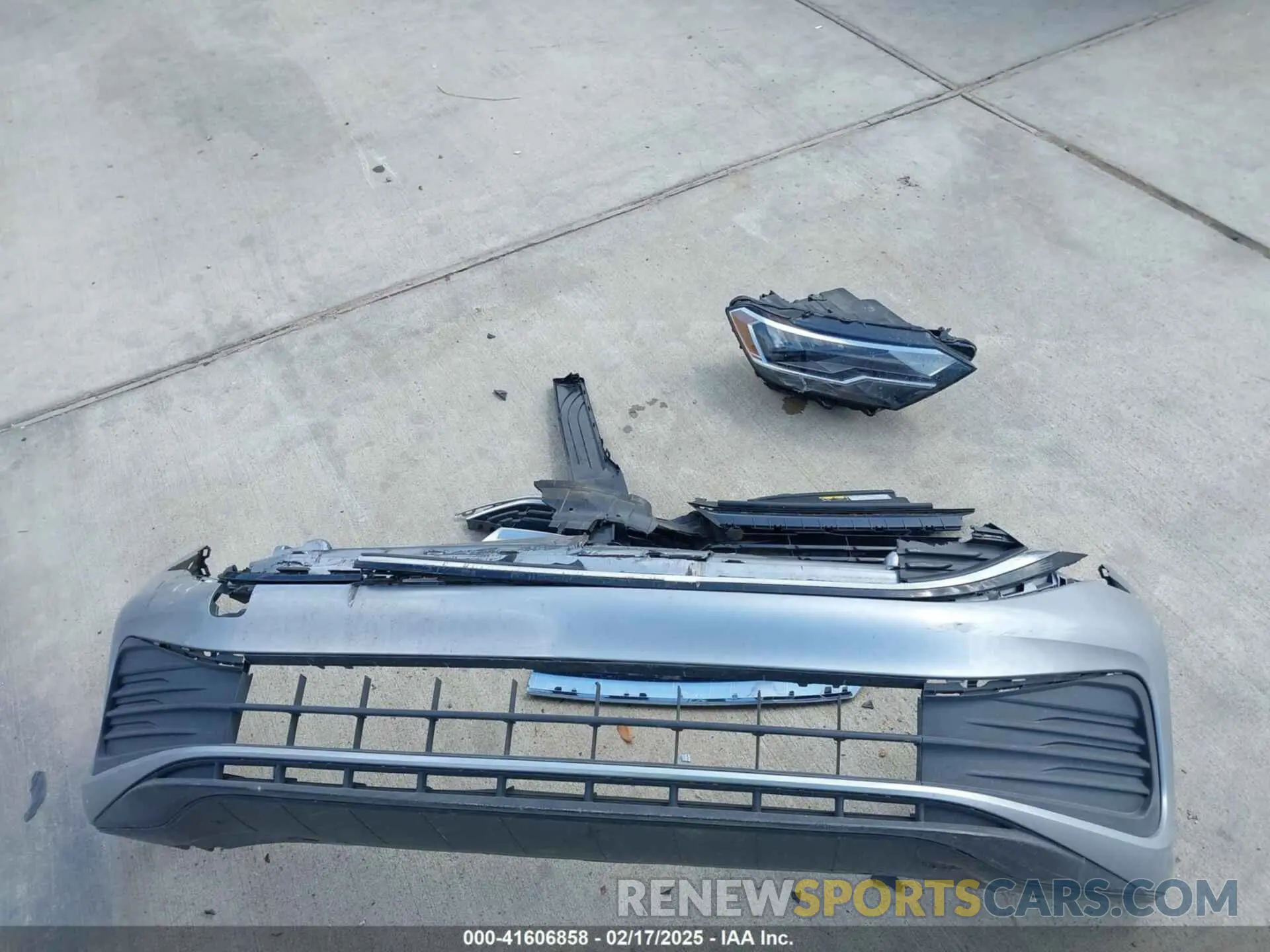 12 Photograph of a damaged car 3VW5M7BU2RM051123 VOLKSWAGEN JETTA 2024