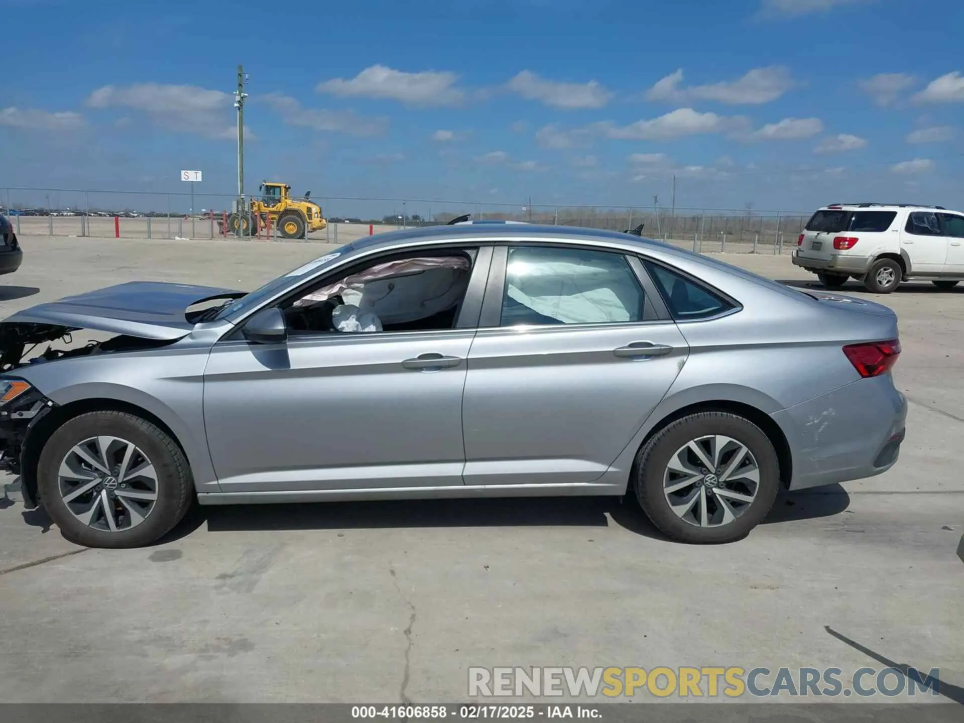 15 Photograph of a damaged car 3VW5M7BU2RM051123 VOLKSWAGEN JETTA 2024