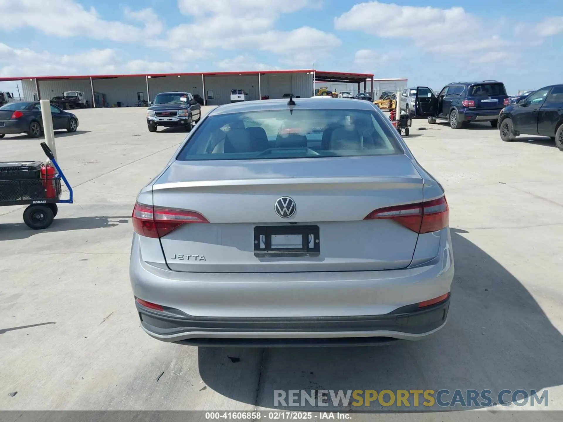 17 Photograph of a damaged car 3VW5M7BU2RM051123 VOLKSWAGEN JETTA 2024