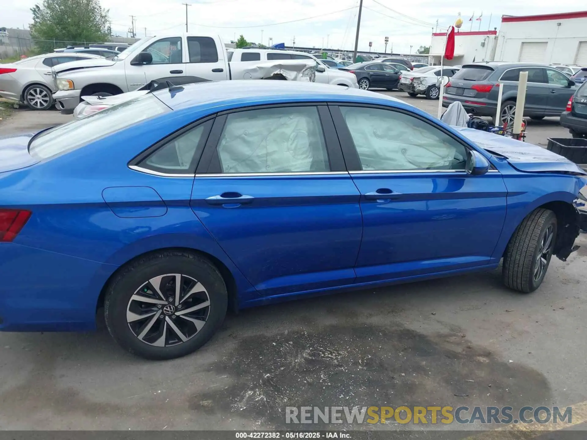 13 Photograph of a damaged car 3VW5M7BU2RM065135 VOLKSWAGEN JETTA 2024