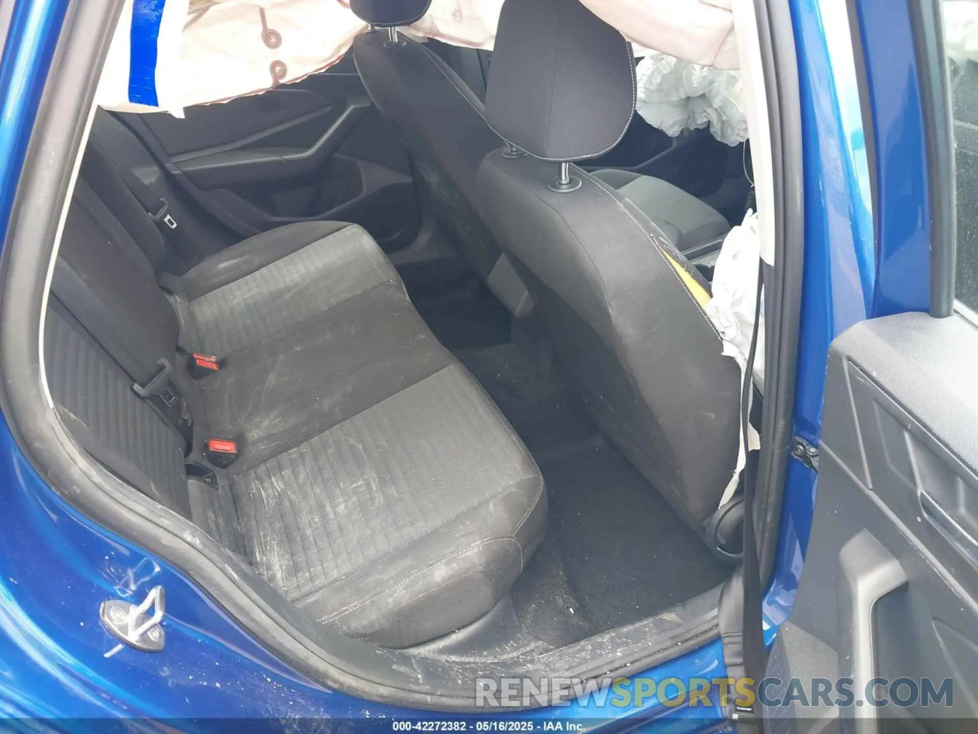 8 Photograph of a damaged car 3VW5M7BU2RM065135 VOLKSWAGEN JETTA 2024