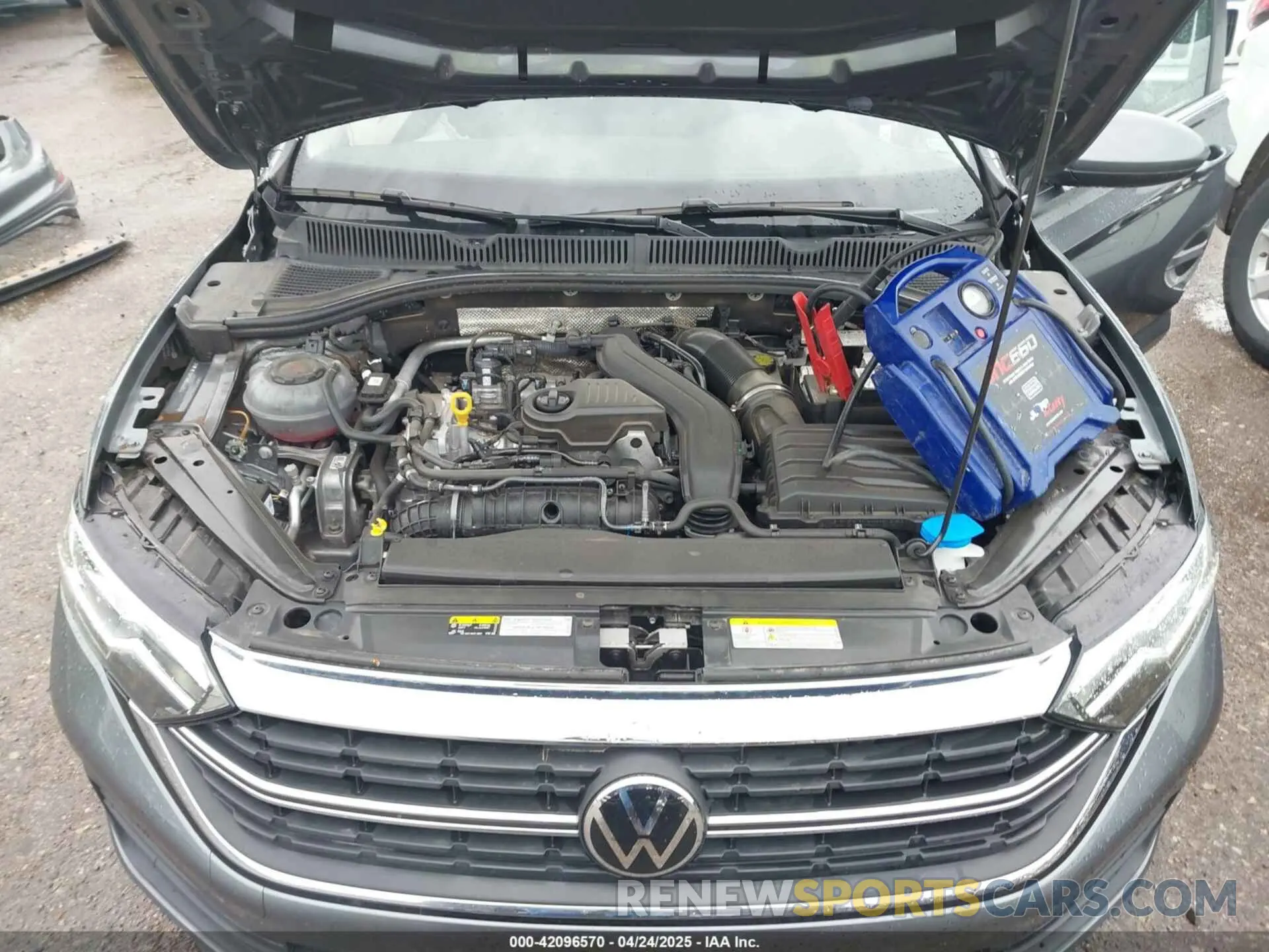 10 Photograph of a damaged car 3VW5M7BU5RM044604 VOLKSWAGEN JETTA 2024