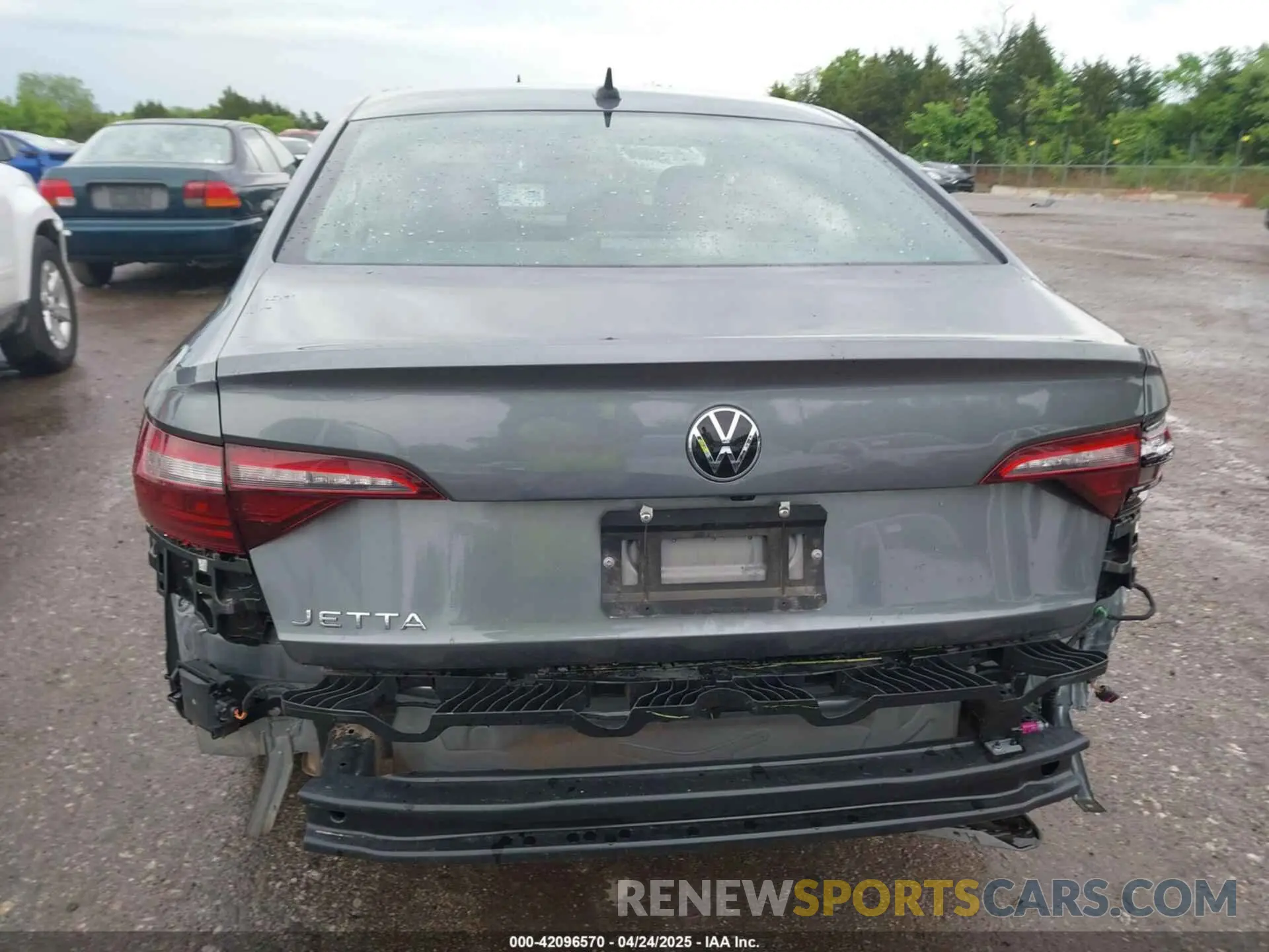 17 Photograph of a damaged car 3VW5M7BU5RM044604 VOLKSWAGEN JETTA 2024