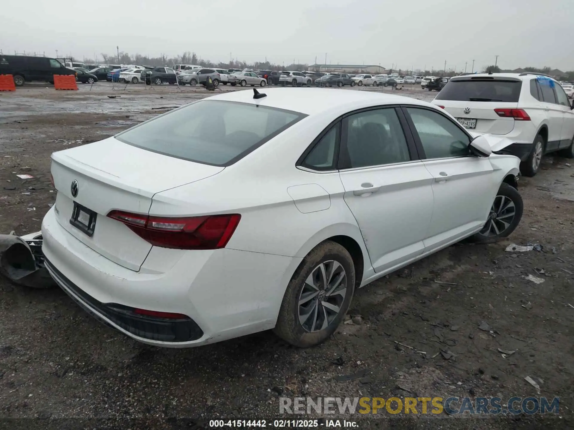 4 Photograph of a damaged car 3VW5M7BU7RM095490 VOLKSWAGEN JETTA 2024