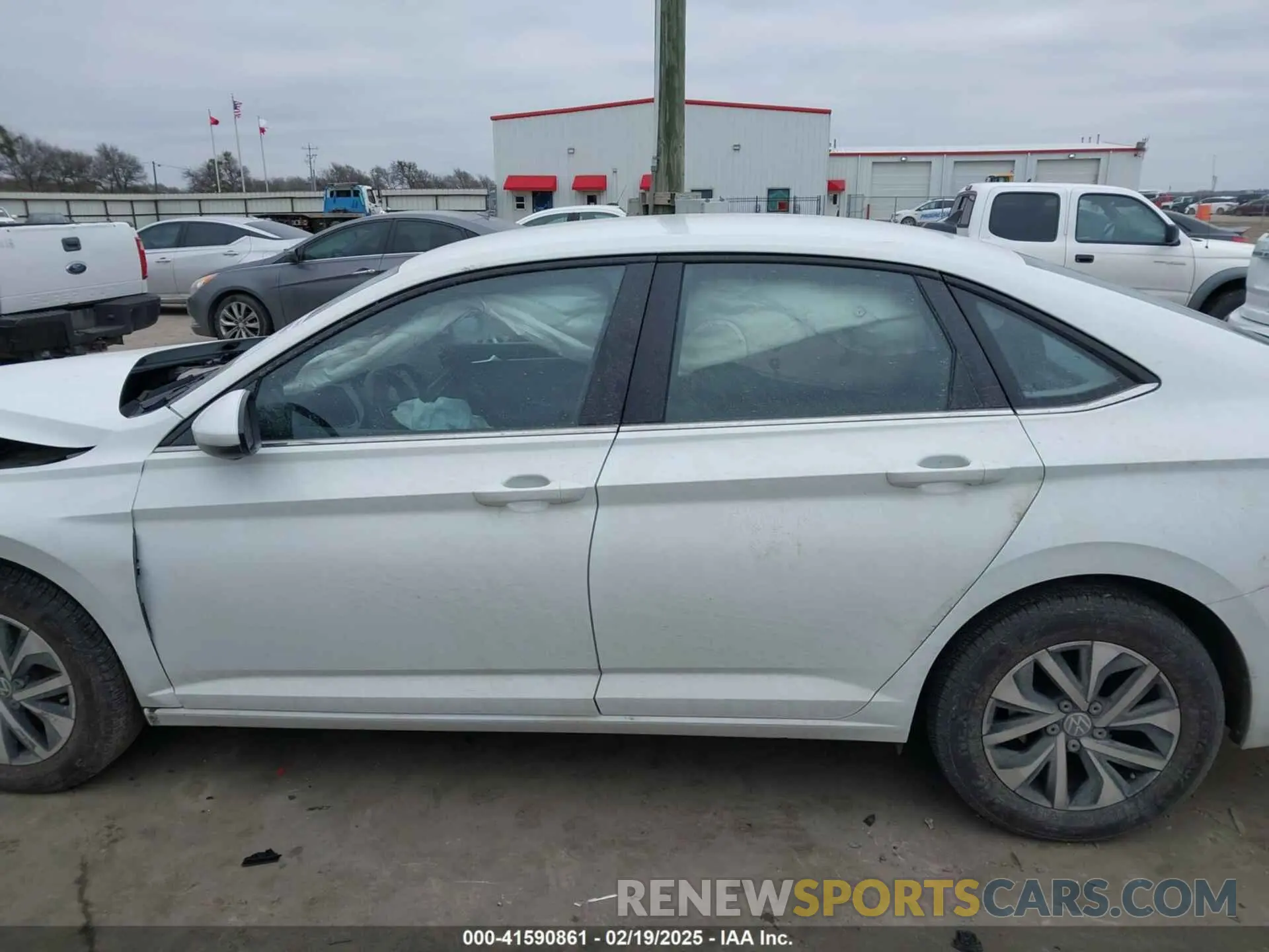 15 Photograph of a damaged car 3VW5M7BU8RM101569 VOLKSWAGEN JETTA 2024