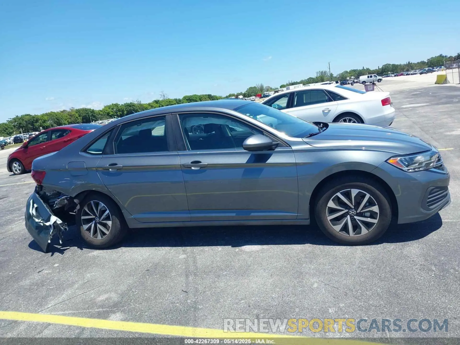 13 Photograph of a damaged car 3VW5M7BU9RM097967 VOLKSWAGEN JETTA 2024