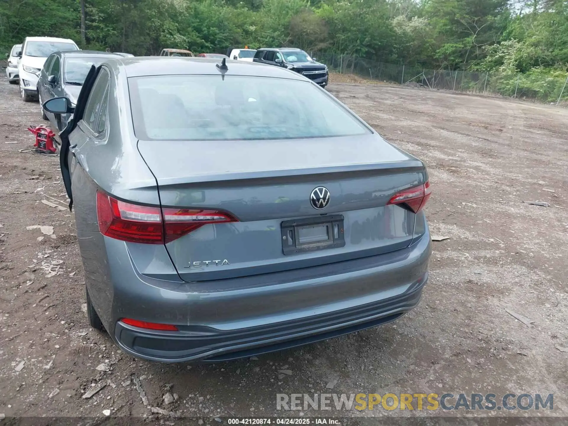 16 Photograph of a damaged car 3VW5M7BUXRM006737 VOLKSWAGEN JETTA 2024