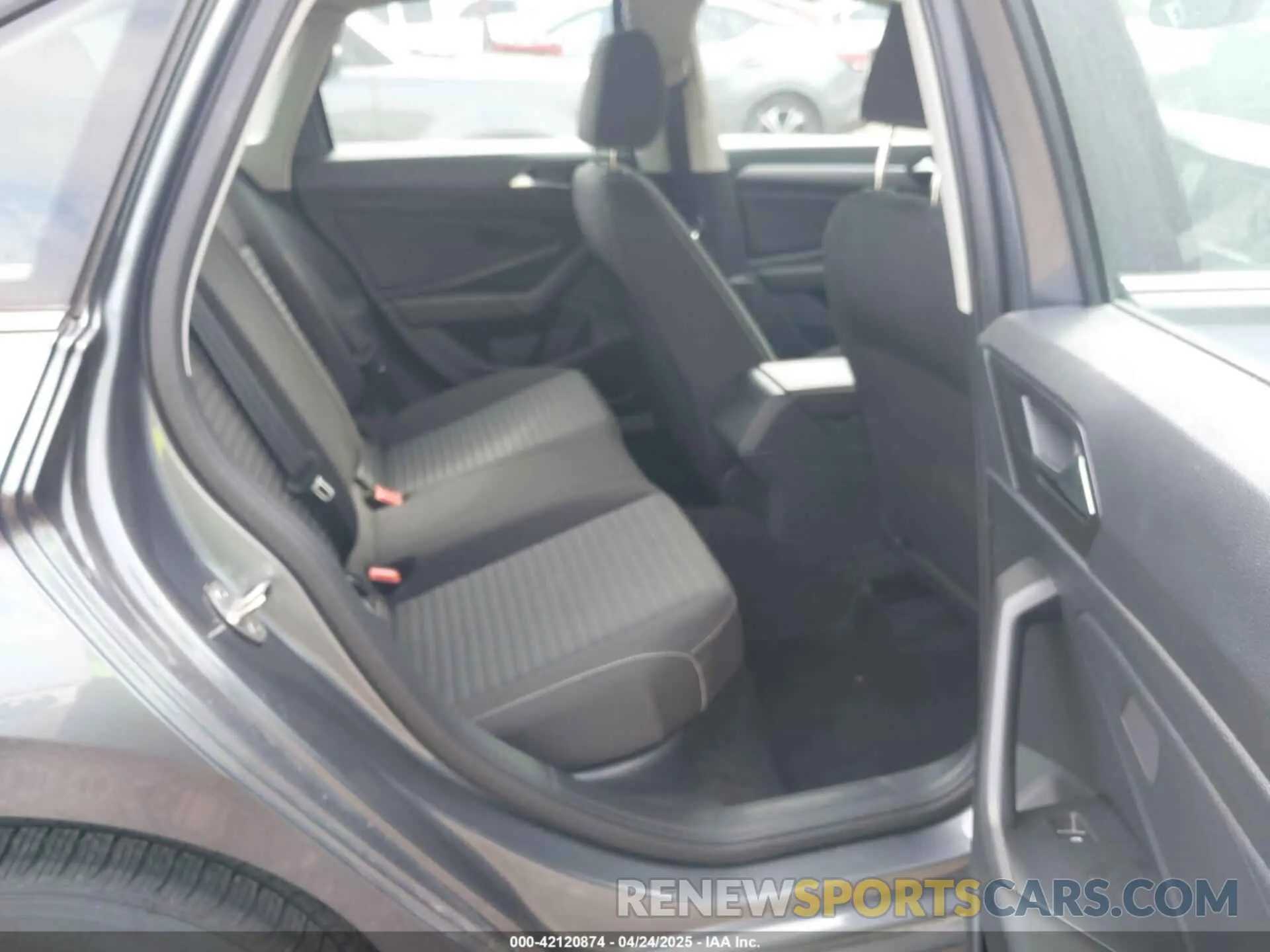 8 Photograph of a damaged car 3VW5M7BUXRM006737 VOLKSWAGEN JETTA 2024