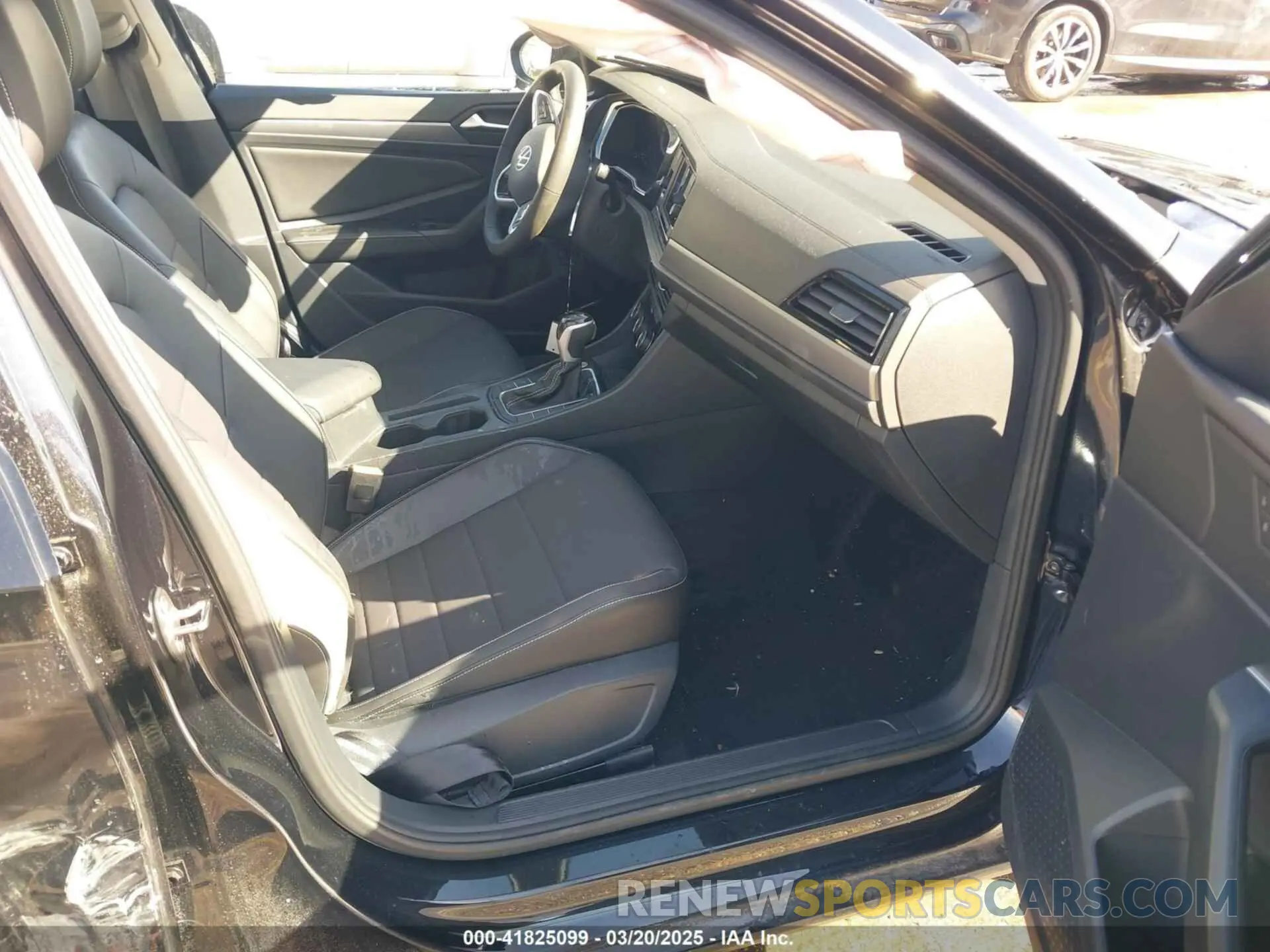 5 Photograph of a damaged car 3VW7M7BU0RM094366 VOLKSWAGEN JETTA 2024
