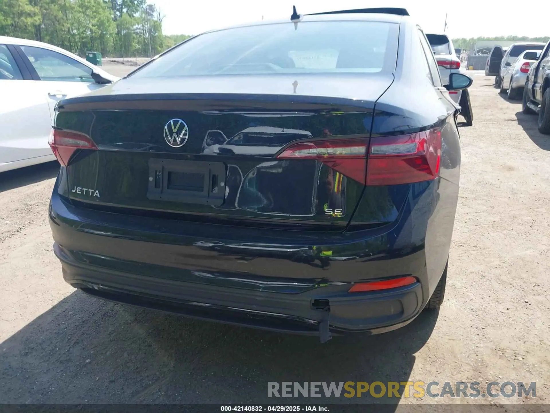 15 Photograph of a damaged car 3VW7M7BU1RM015934 VOLKSWAGEN JETTA 2024