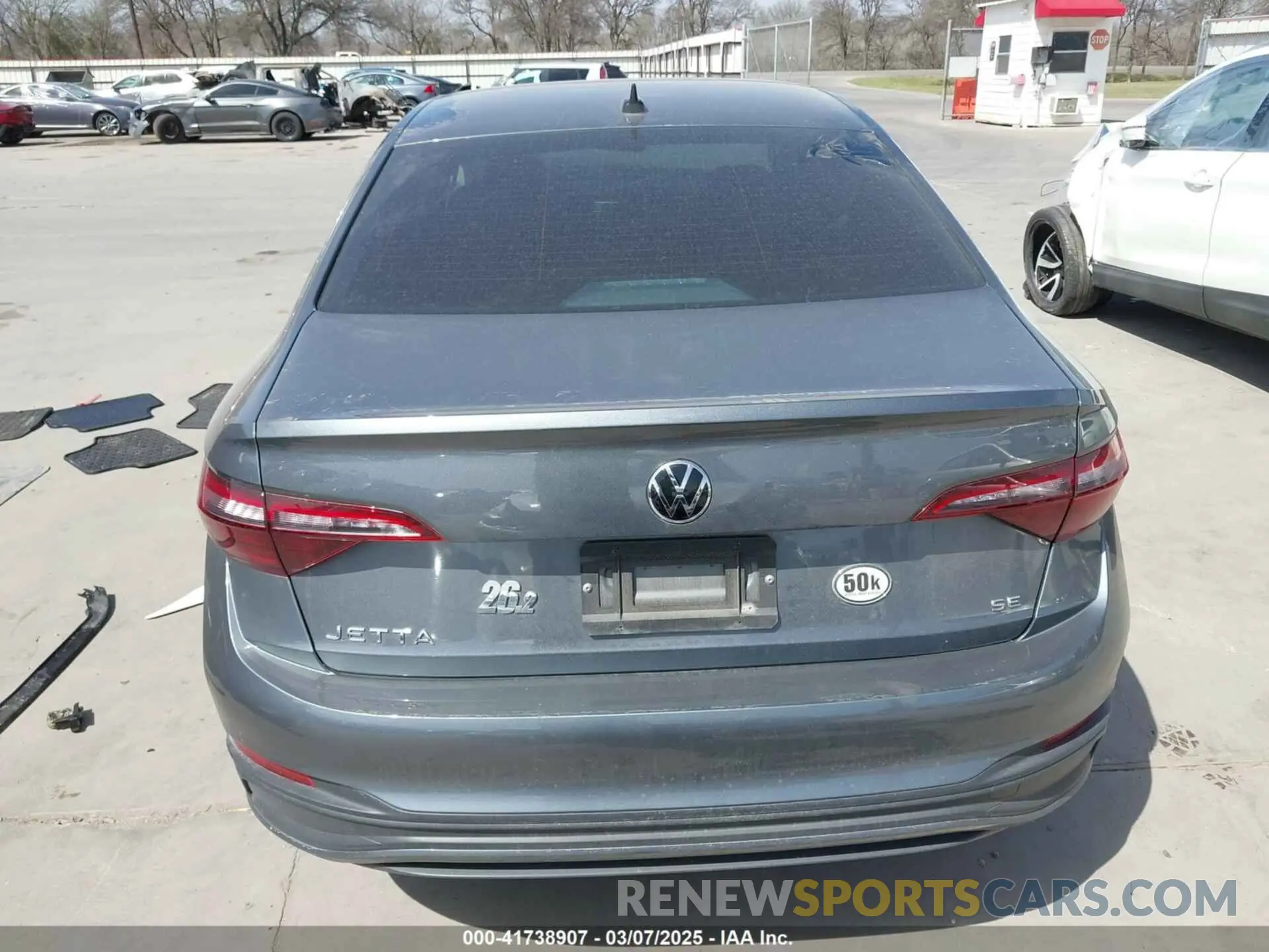 17 Photograph of a damaged car 3VW7M7BU1RM019109 VOLKSWAGEN JETTA 2024