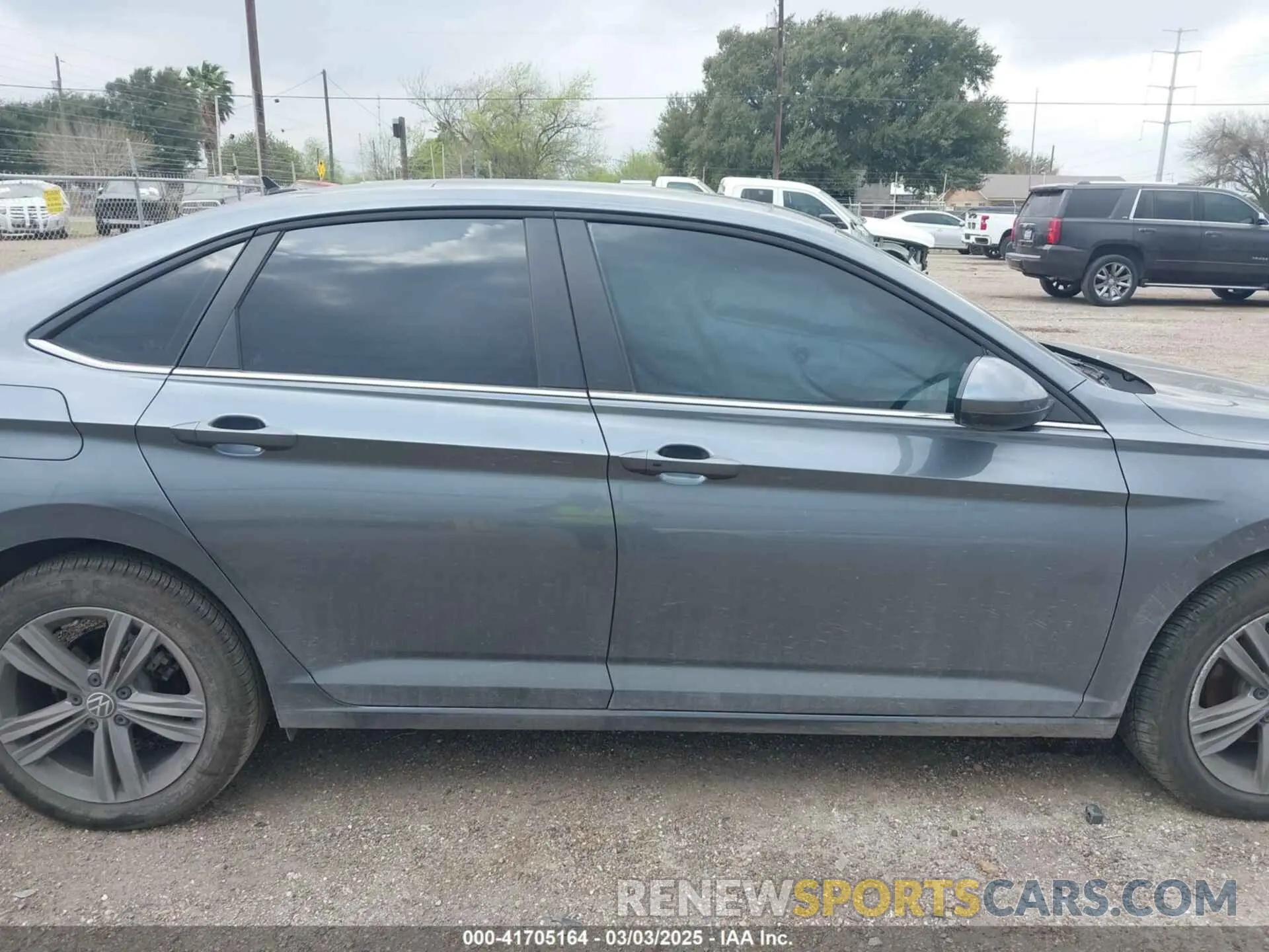 13 Photograph of a damaged car 3VW7M7BU1RM075258 VOLKSWAGEN JETTA 2024