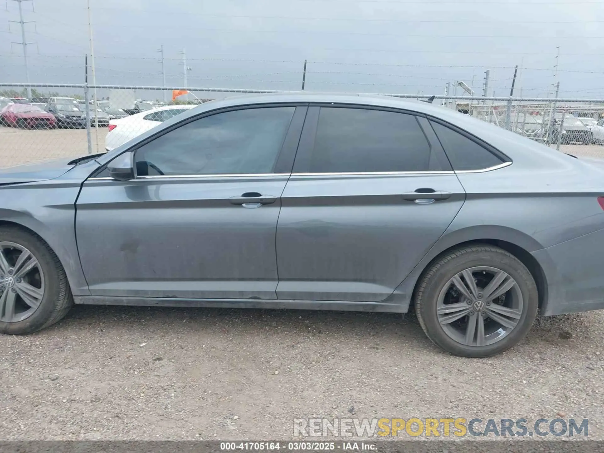 14 Photograph of a damaged car 3VW7M7BU1RM075258 VOLKSWAGEN JETTA 2024