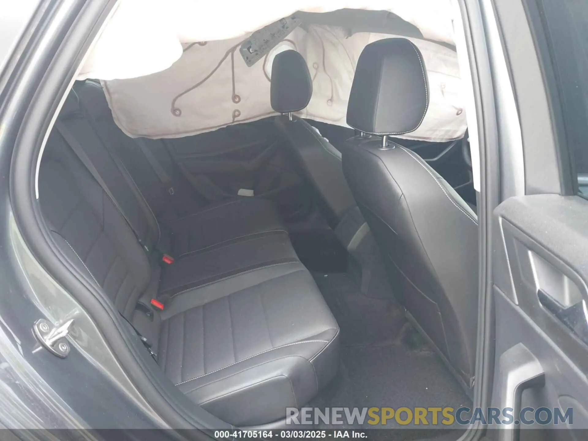 8 Photograph of a damaged car 3VW7M7BU1RM075258 VOLKSWAGEN JETTA 2024