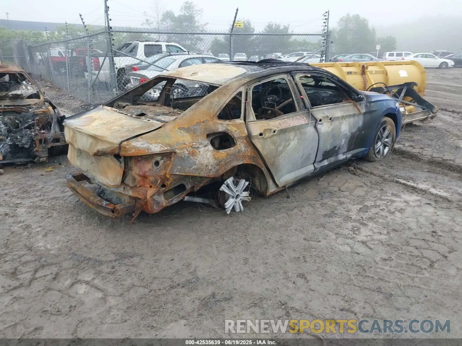 4 Photograph of a damaged car 3VW7M7BU2RM007681 VOLKSWAGEN JETTA 2024