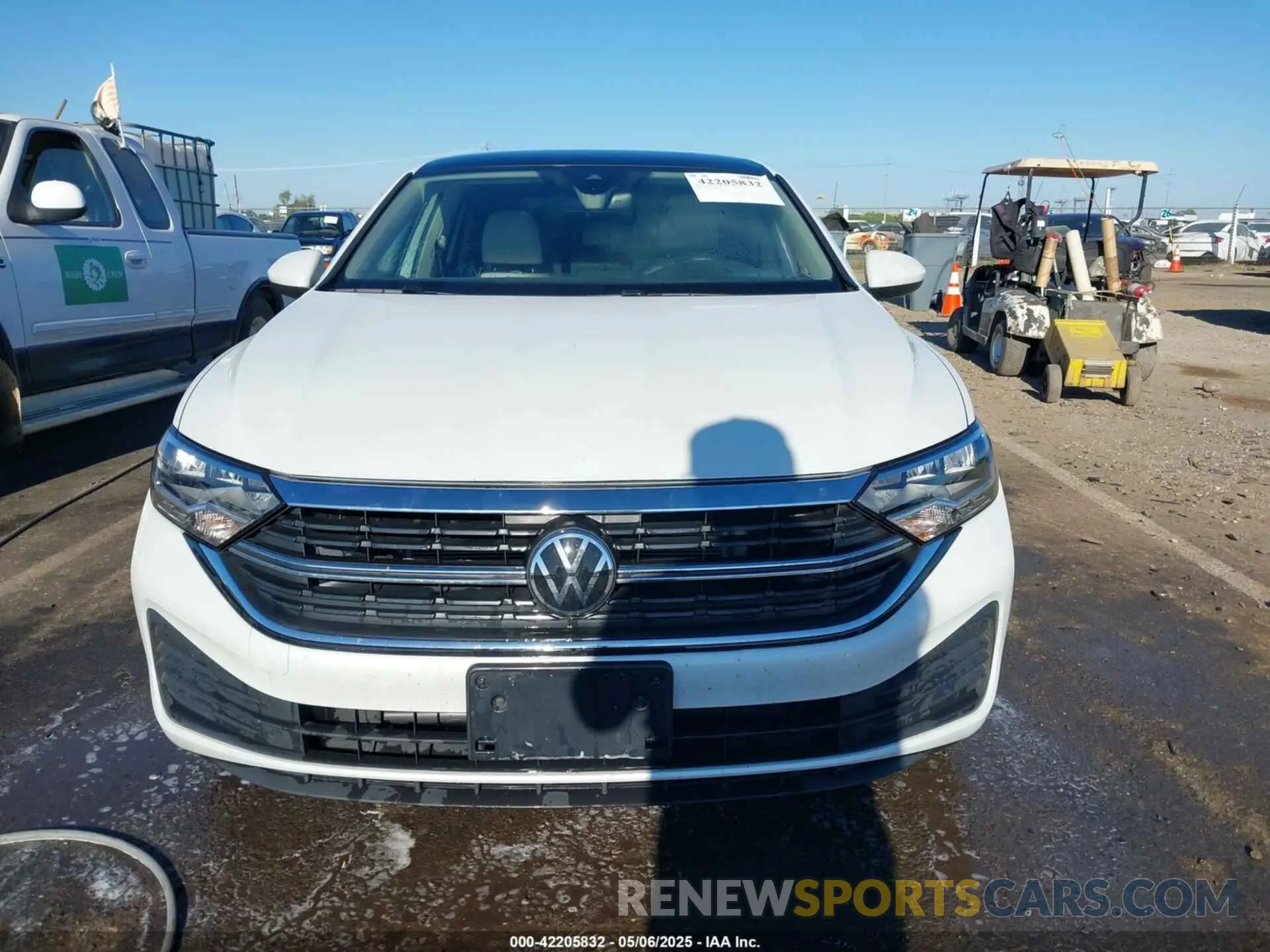 13 Photograph of a damaged car 3VW7M7BU2RM031902 VOLKSWAGEN JETTA 2024